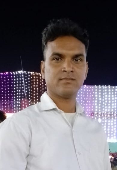 AdvHPSINGH's tweet photo. @aligarhpolice @Uppolice @dgpup @adgzoneagra @rangealigarh एसएसपी साहब थोड़ा ध्यान गांधी पार्क पुलिस पर भी दे कैसे एक विपिन नाम के व्यक्ति को अवैध रूप से मानवाधिकारों का उल्लंघन करते हुए 6/5/2026 से अवैध रूप से हिरासत में बंद कर रखा है ना घर वालों को मिलने दिया जा रहा है पता नहीं विपिन जिंदा है या मर गया पुलिस के टॉर्चर से https://t.co/WjNqVNXaw9