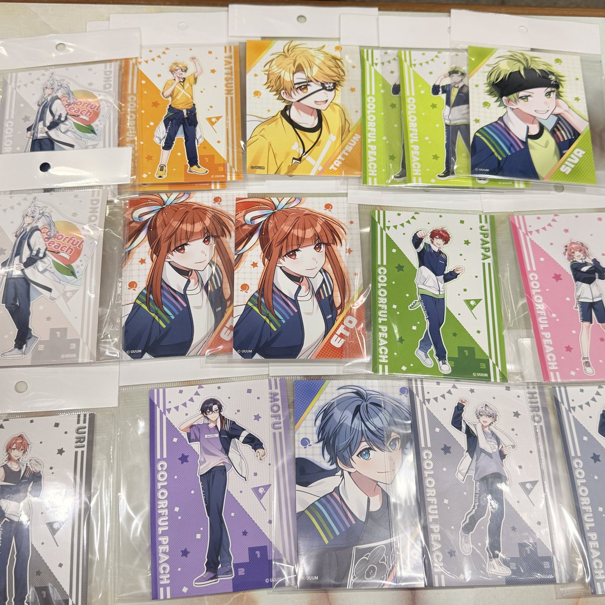カラフルピーチ ブロマイド などがたくさん入荷してます⭕️ #カラフル