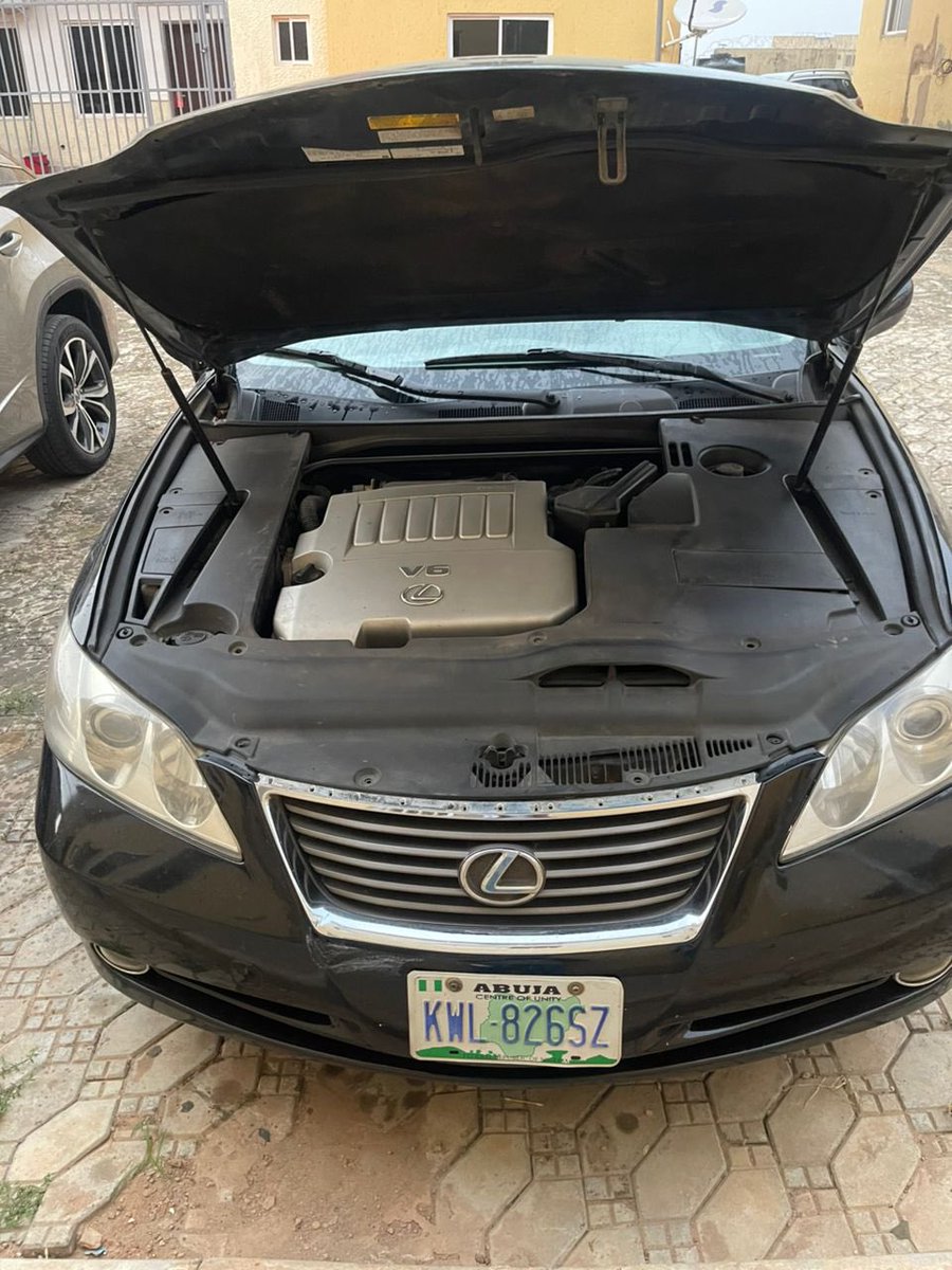 Lexus ES 350 2009 model with 💯% complete papers

Everything in perfect condition 😍😍

Price:  6M

Call: 08138433779