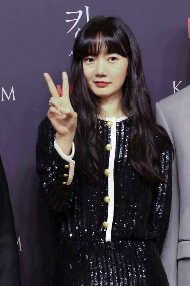yunicorn_xx's tweet photo. 공주님이 즉위하심 https://t.co/SGeAVU2OoK