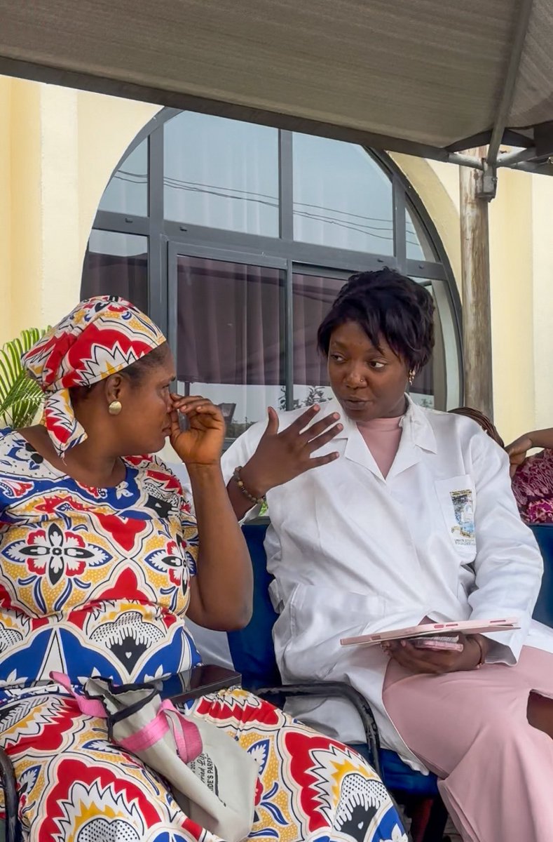 dojarabbit_'s tweet photo. We spent yesterday with a hall full of Nigerian women aged 35–55, talking honestly about perimenopause and menopause.

The questions they asked broke me a little. Women who’d been suffering for years, thinking something was wrong with them, when really their bodies were just doing what bodies do. I can’t really blame them, since nobody had ever explained it.

We checked vitals, ran hormone profiles, did cognitive assessments, brought doctors for consultations. Everything was free. 

And we’re collecting data for a research study because Nigerian women deserve research built on them, not borrowed conclusions from somewhere else.
