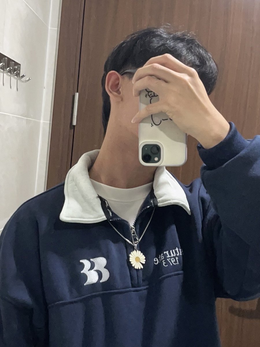 Nam tweet media