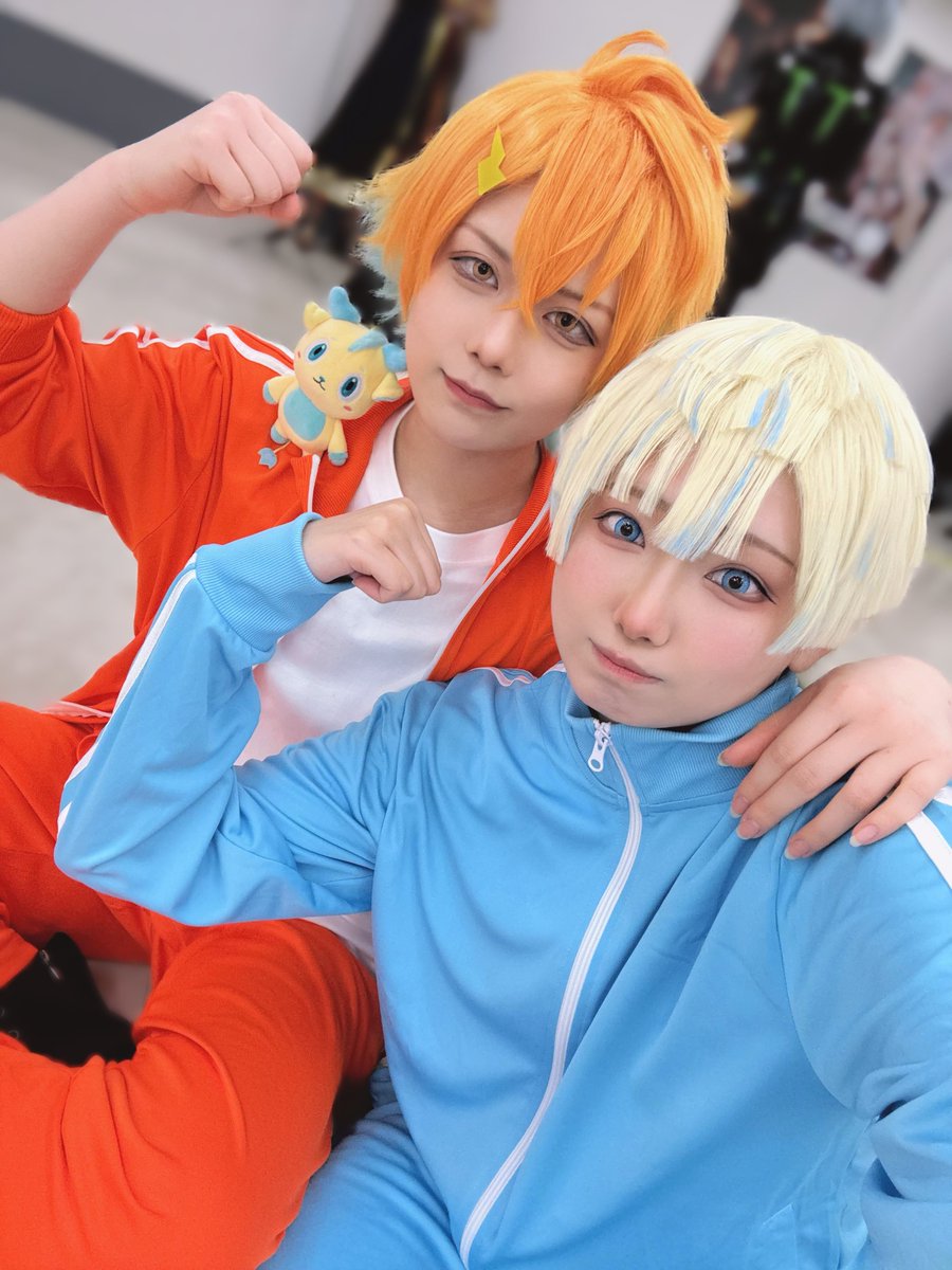 今月出たボイス衣装…？ジャージ‼️
🌩️🦒と一緒〜✨️
🐝🤣でいますᵔᢦᵔあいましょ〜‼️

 #アコスタ  #アコスタ池袋