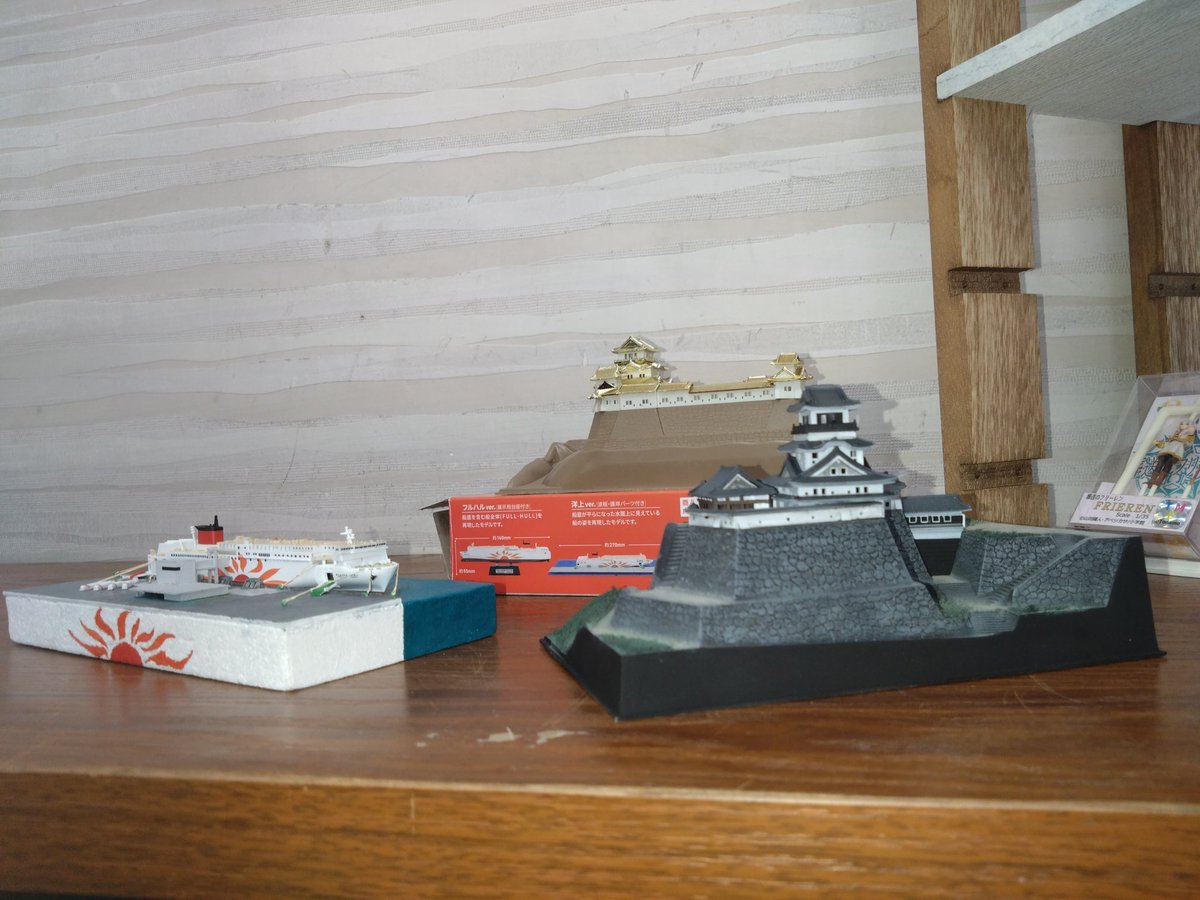 kit_anica_model's tweet photo. 壱岐の展示会に高知城とゴールデン和歌山城とさんふらわあを出品してます〜
ピッカピカやでこれ！！！
#いっきょいプラモデル展示会 
#長崎県壱岐市 
#プラモデル展示会 https://t.co/7q1QmP1vpo