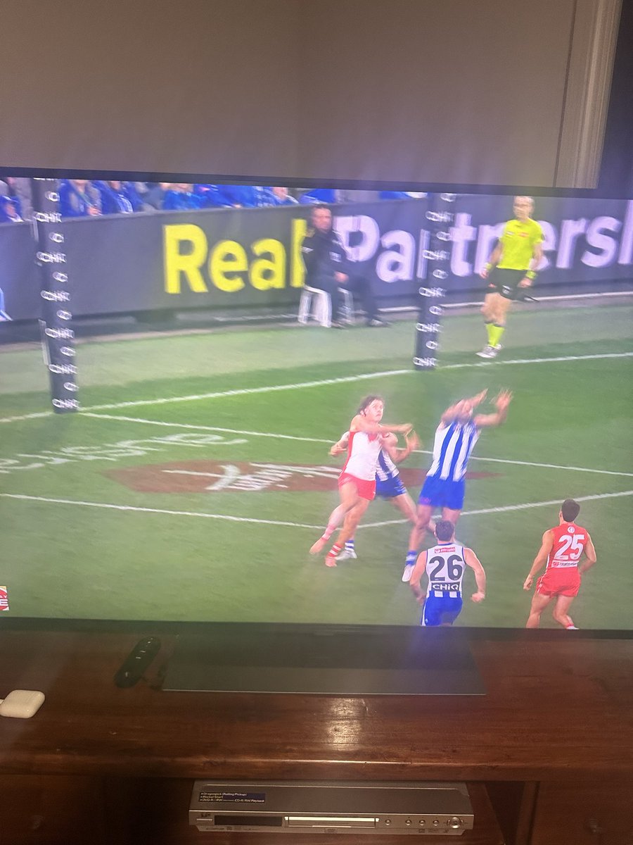 Daniel (AKA Pretend Punter) tweet media