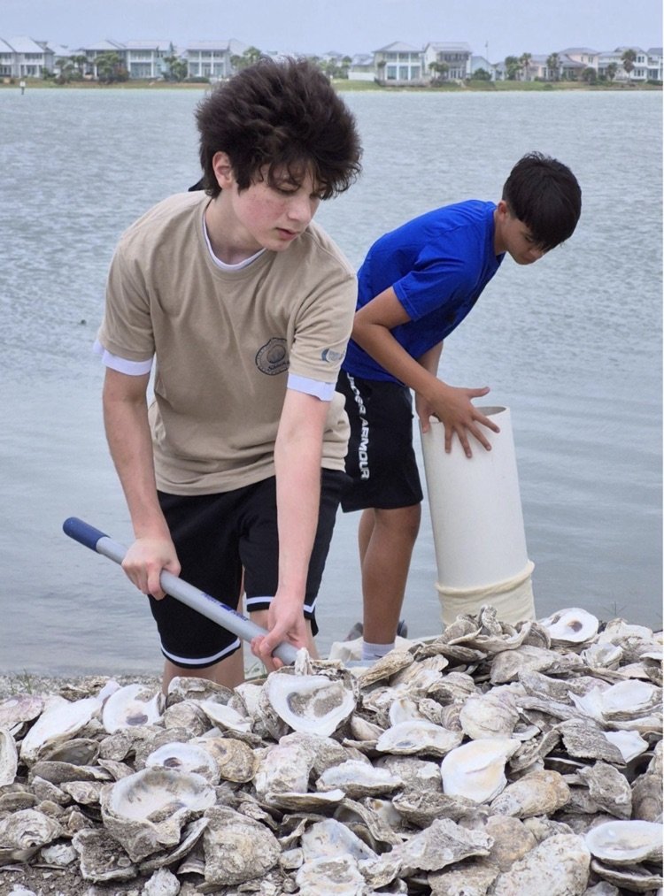 BmsCcisd's tweet photo. 85 Baker MS Biology students traveled to Goose Island State Park at St. Charles Bay to
participate in the Sink Your Shucks oyster reef restoration program, a collaborative effort
led by the Harte Research Institute and TX Parks &amp; Wildlife. https://t.co/cDFBCJt6VN