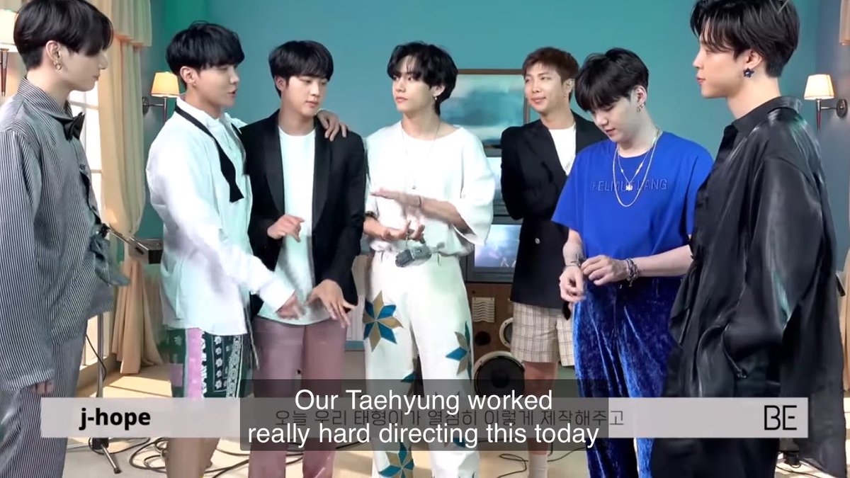 heestae's tweet photo. visual director taehyung 🤝 recording director heeseung

#V #뷔 #태형 
#EVAN #에반 #희승 https://t.co/eHypjFSAq3