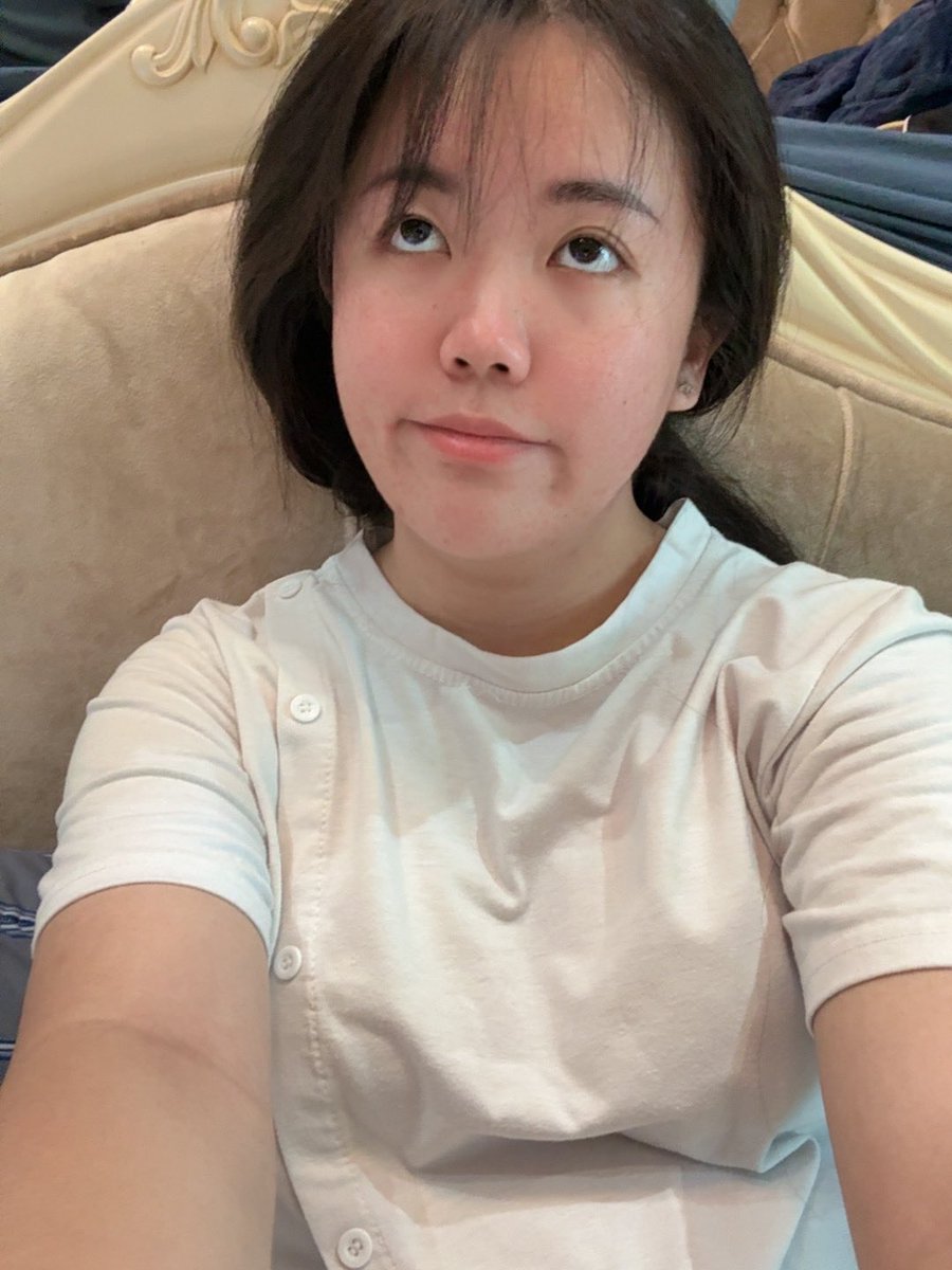 手機不裝殼的報應～～～ https://t.co/pNPRWZrVOV