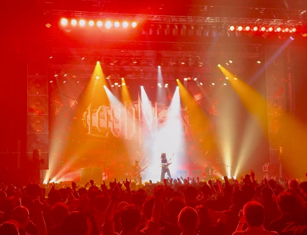 loudness222's tweet photo. LOUDNESS 2026 大阪公演
ご来場頂き誠にありがとうございました。
地元大阪でも熱く燃え上がりサウンドも熟成されてきました。
明日は久しぶりの金沢！！

ROCK!! https://t.co/lNjaNTJGU4