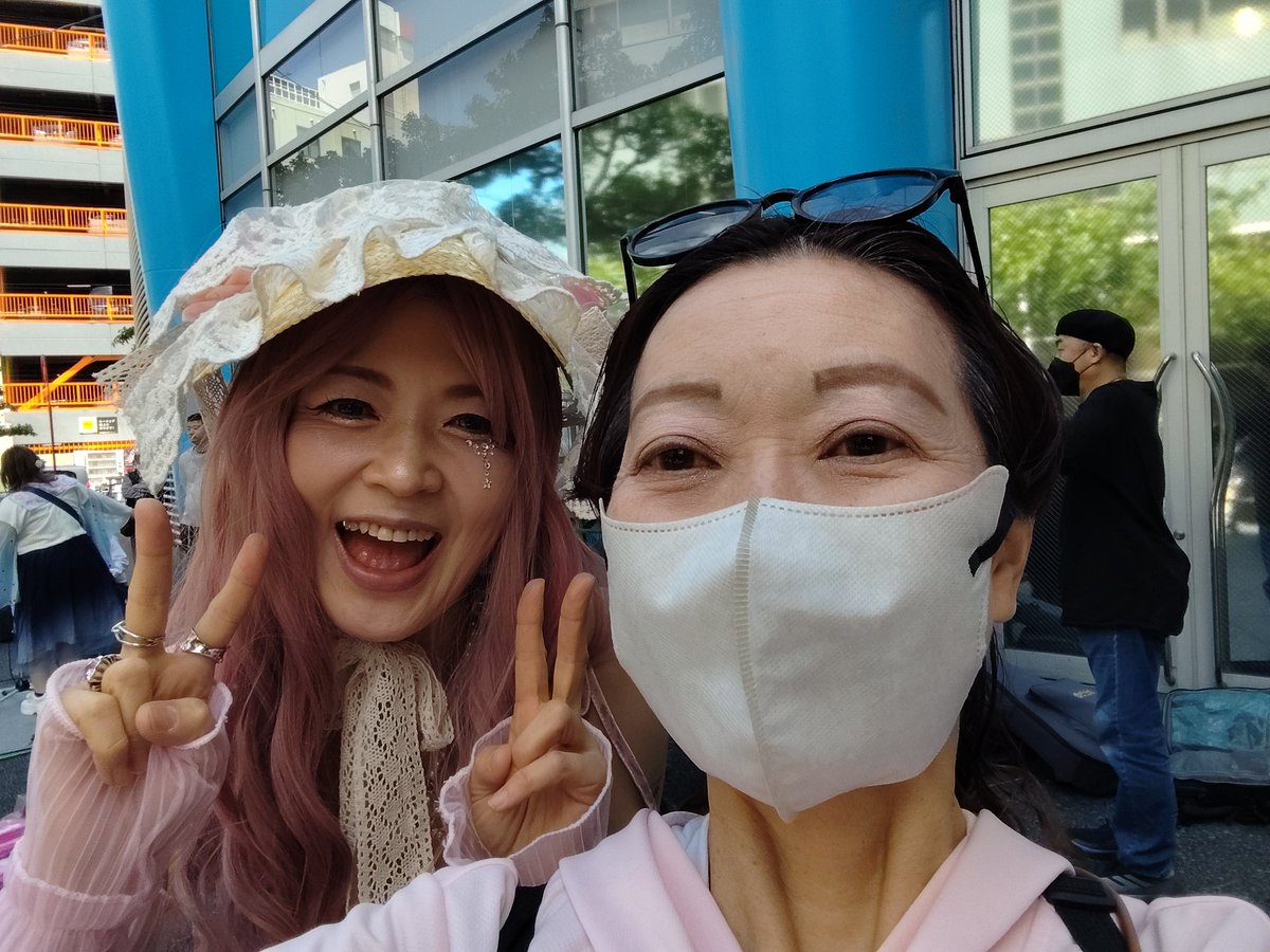 kMQBHtVtTdyvJoV's tweet photo. #chamyu*さんと、パシャリ!😄 https://t.co/qejwqdW1Ek