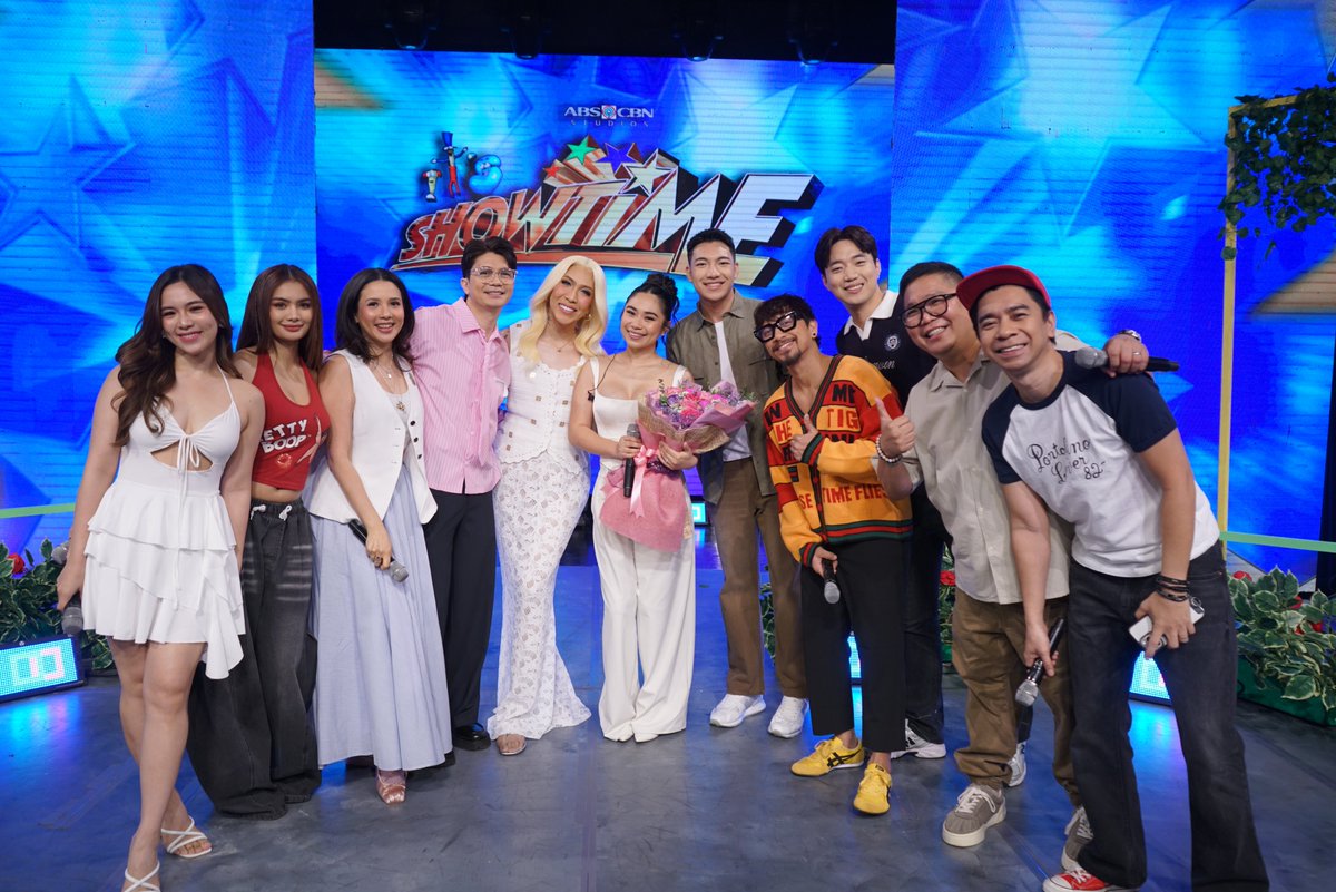 It's Showtime tweet media