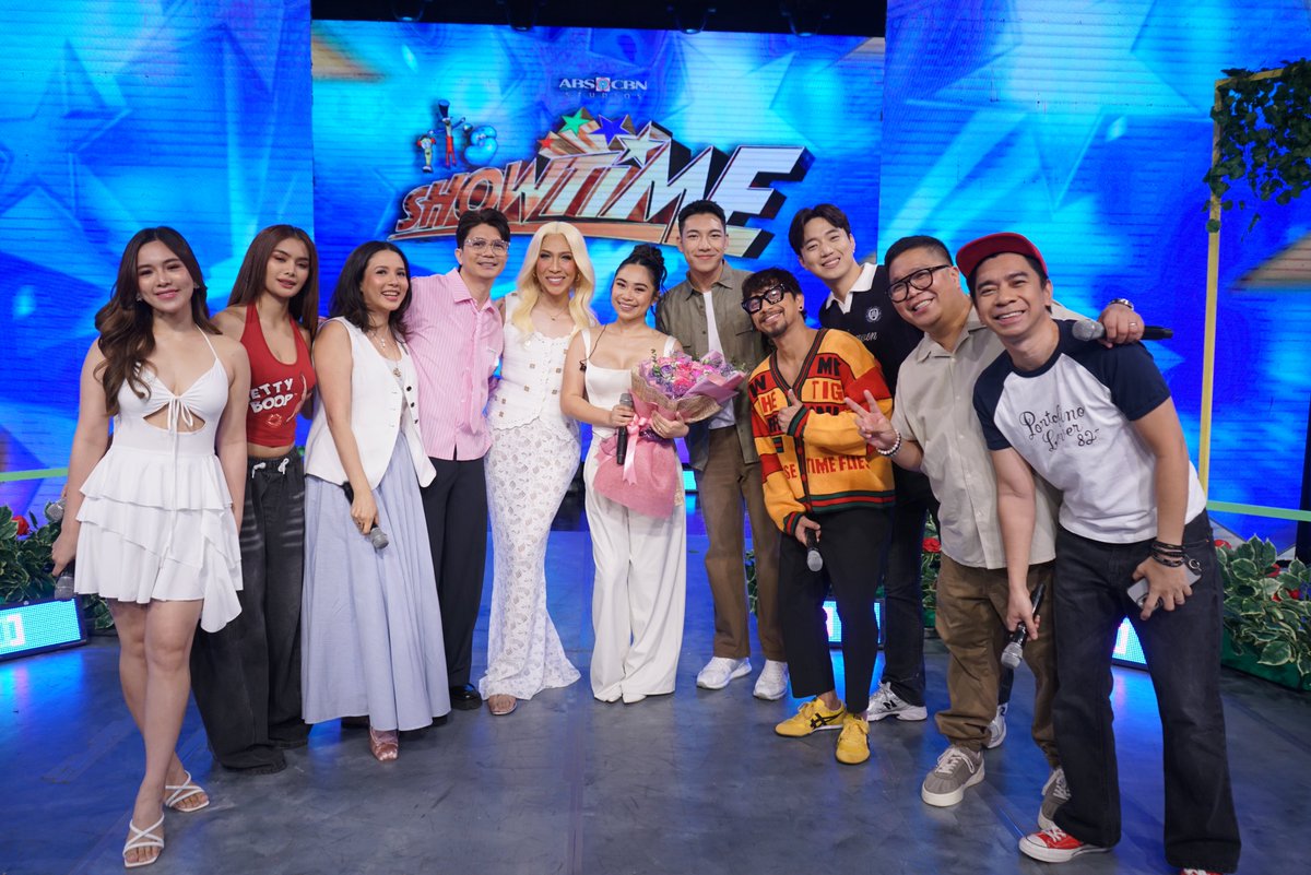 It's Showtime tweet media