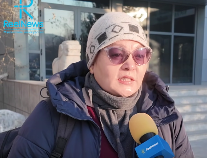 Энэ авгай бүүр төрийн албаны Өнөрцэцэг хийгээд амьдраад суричхлаа шүү! 🤢🤮
