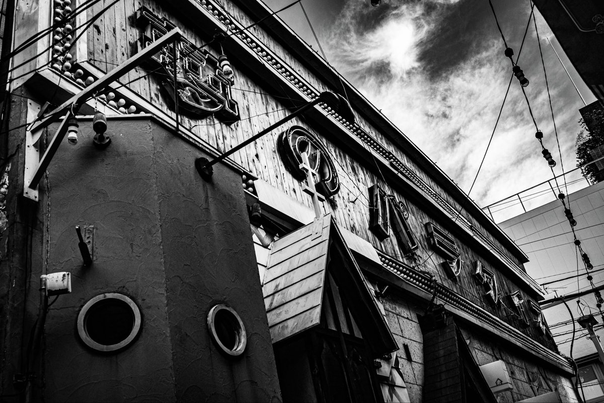 NKJ_CameraLife's tweet photo. Jiyugaoka

#iGR3 #snap #monochromethe 
road is life. https://t.co/kiUuUCHAWE
