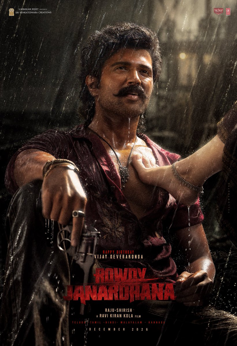 storytellerkola's tweet photo. “The soul” of ROWDY JANARDHANA. 

A man who fights the world…
but surrenders only to love ❤️

Wishing our #RowdyJanardhana @TheDeverakonda a very Happy Birthday 🔥

#HBDVijayDeverakonda
@keerthyofficial  #AnendCChandran @DinoShankar @PraveenRaja_Off @SVC_official  @Tseries @yelowtooths @wallsandtrends