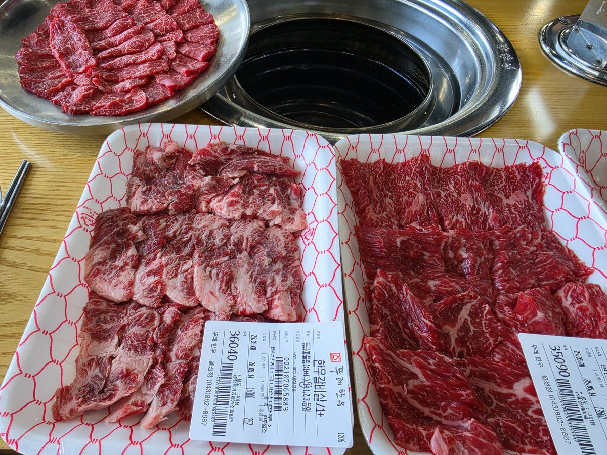 KeulimY's tweet photo. 오랜만에 비싼거 먹었어요 https://t.co/3oJizpyOkQ