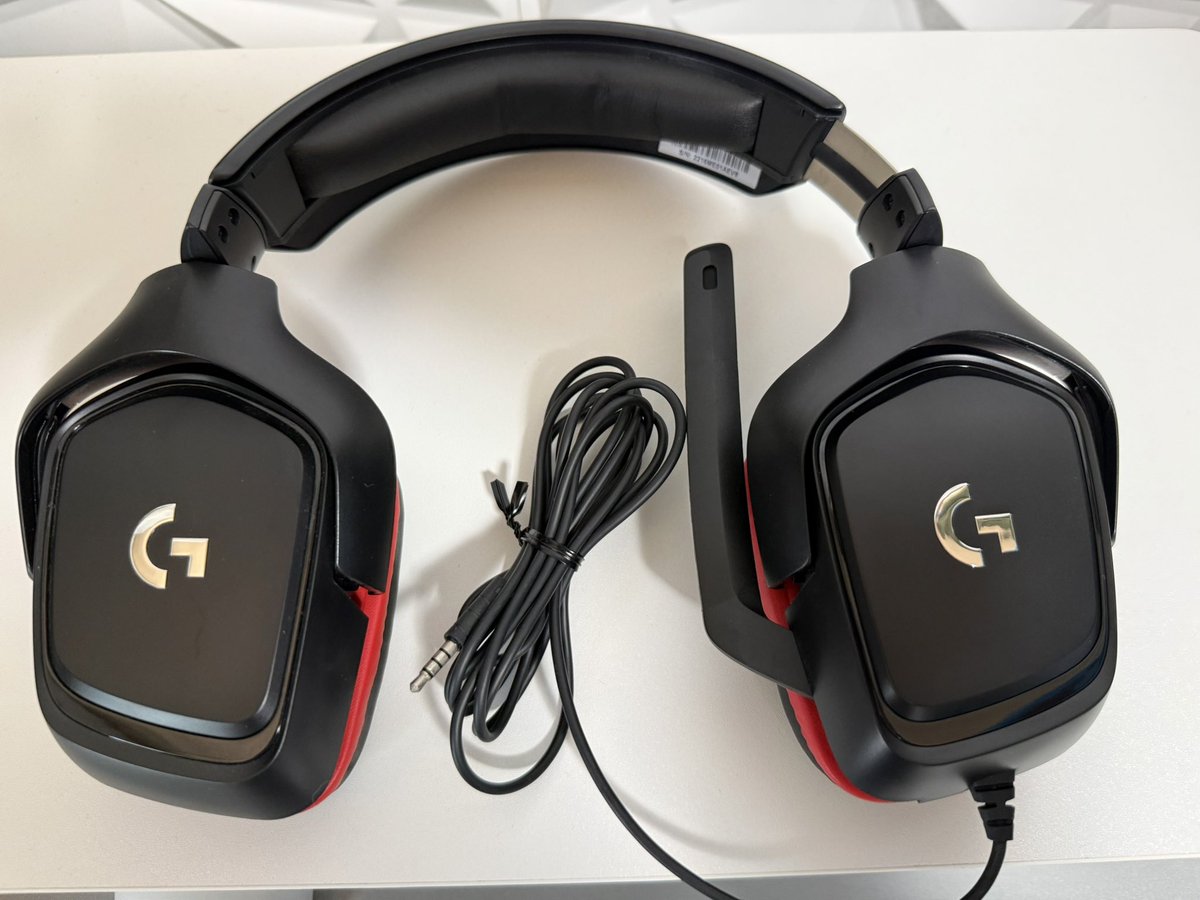 FmvaxK's tweet photo. ゲオでロジクールG331が1000円で売ってた
状態も悪くない
当たり引いた https://t.co/xAFevwHCRH