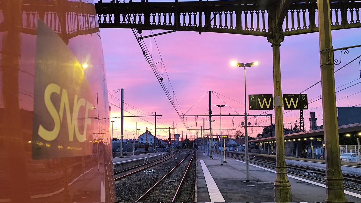 phil_conduc's tweet photo. HelLio les gens 
Ce matin ce sera le @lio_train_sncf  #Tarbes / #Boussens  872702 .
Suite aux travaux en gare de #Muret le reste du trajet vers #Toulouse ce fera en autocar 
Bonne journée https://t.co/Fu82VFHujV