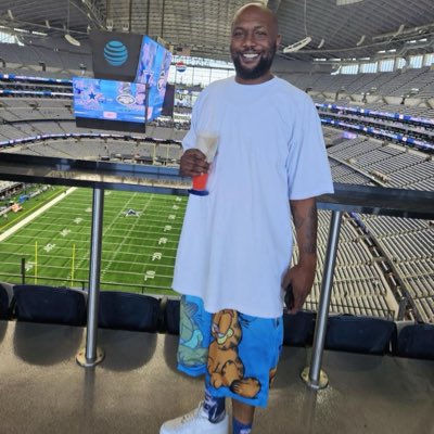 FreshJ101's tweet photo. #NewProfilePic https://t.co/zTRhhRNtK6