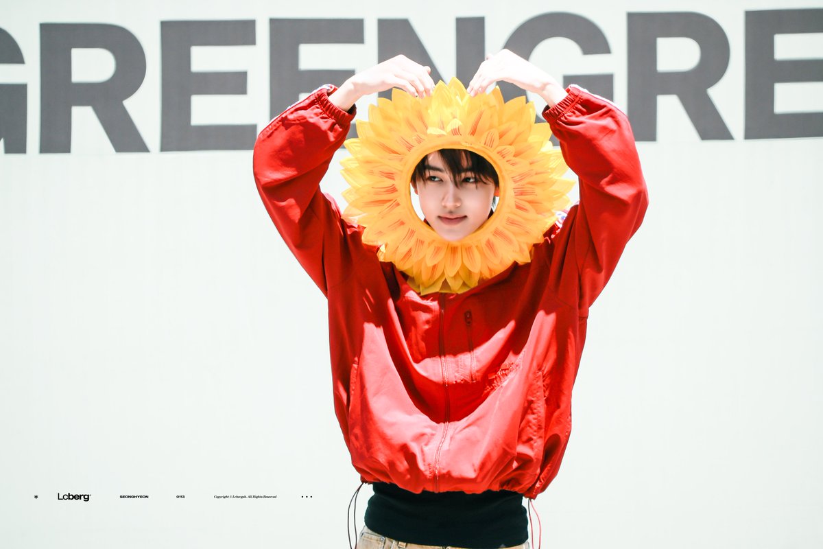 Lcbergsh's tweet photo. 260509 MINI FAN MEETING 

#코르티스 #CORTIS #성현 #SEONGHYEON https://t.co/Vcj1pQ9UGg