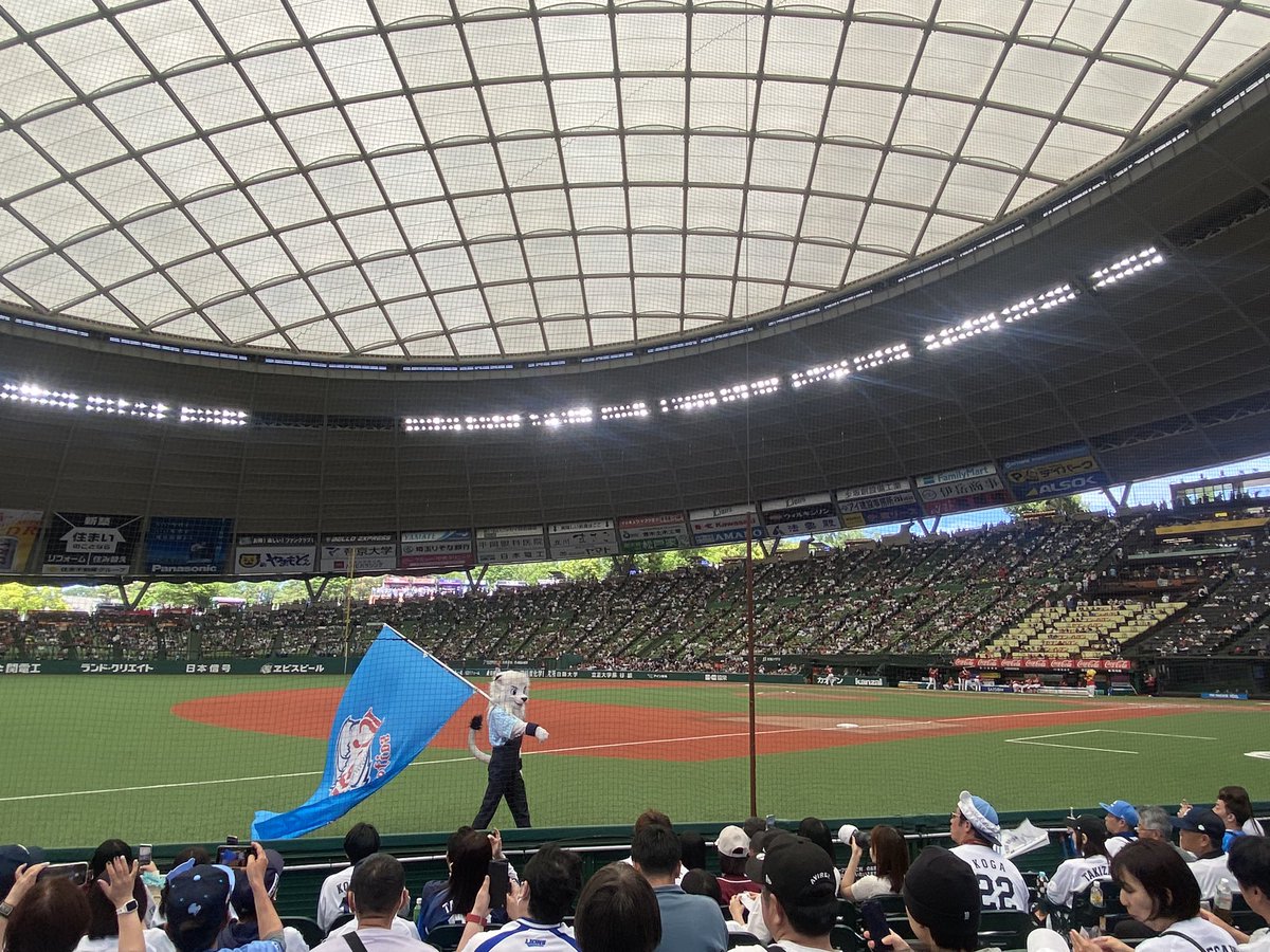 Apaeirun's tweet photo. 今日はここから https://t.co/USKJ3YN6oJ