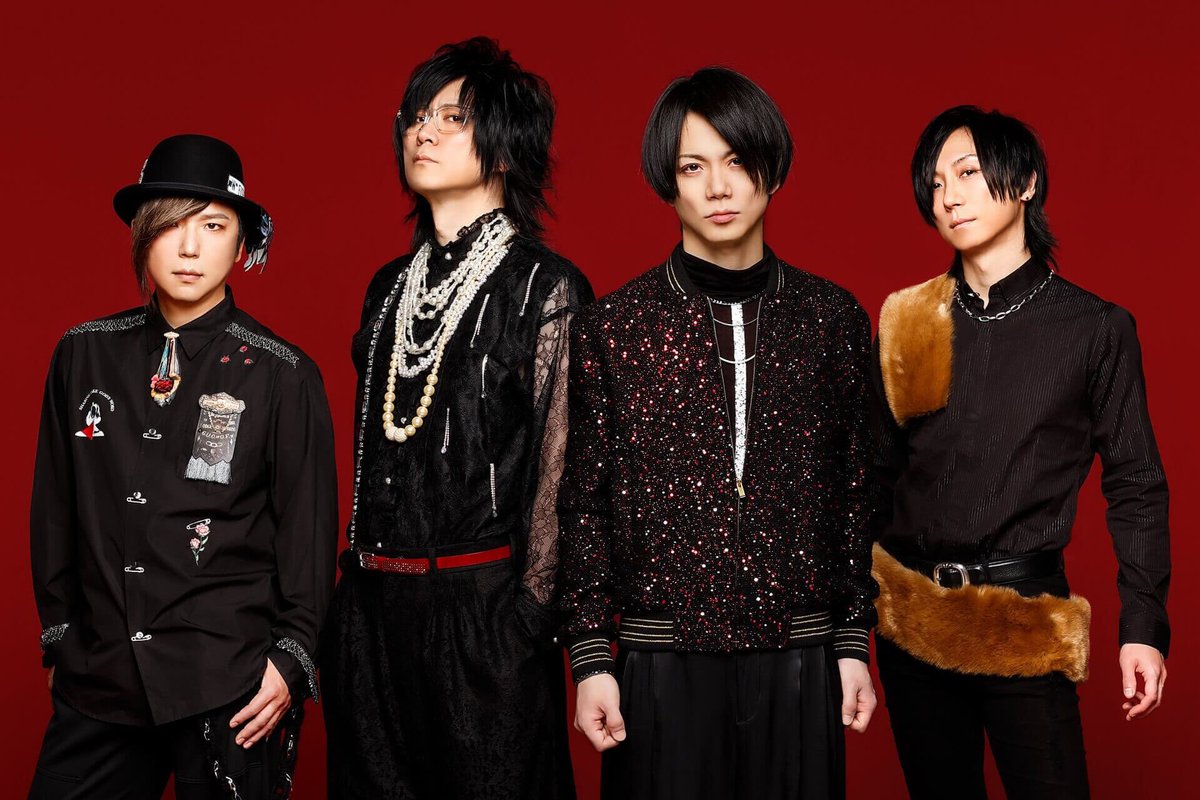 A_T_M_K_unaju's tweet photo. #このバンドorミュージシャンを分かったらリプ・100いいね目指す
ヒント：2000年代のヴィジュアル系シーンで高い人気を誇った、日本の4人組ロックバンドです。エモーショナルなライブパフォーマンスと、メロディアスな楽曲で支持を集めました https://t.co/a2TQIqU7rZ