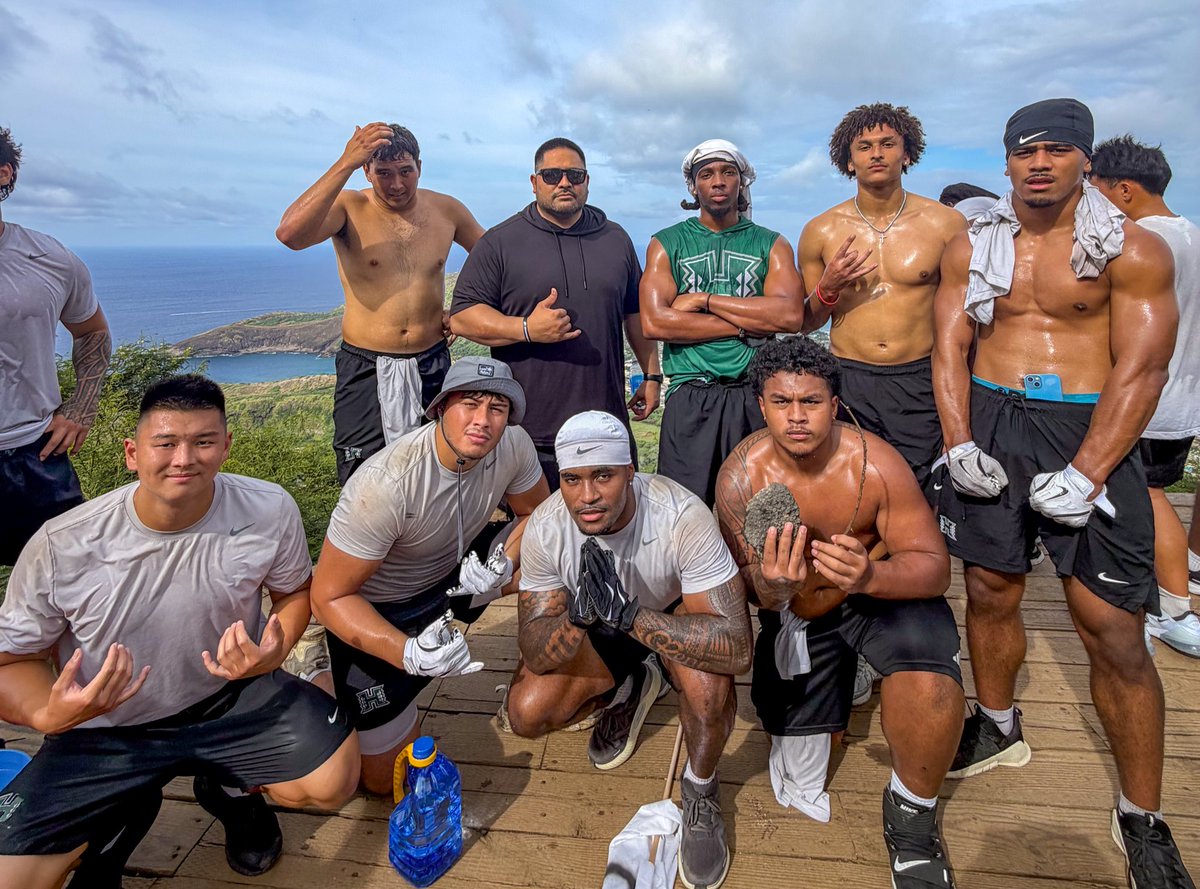 Hawaii Football tweet media