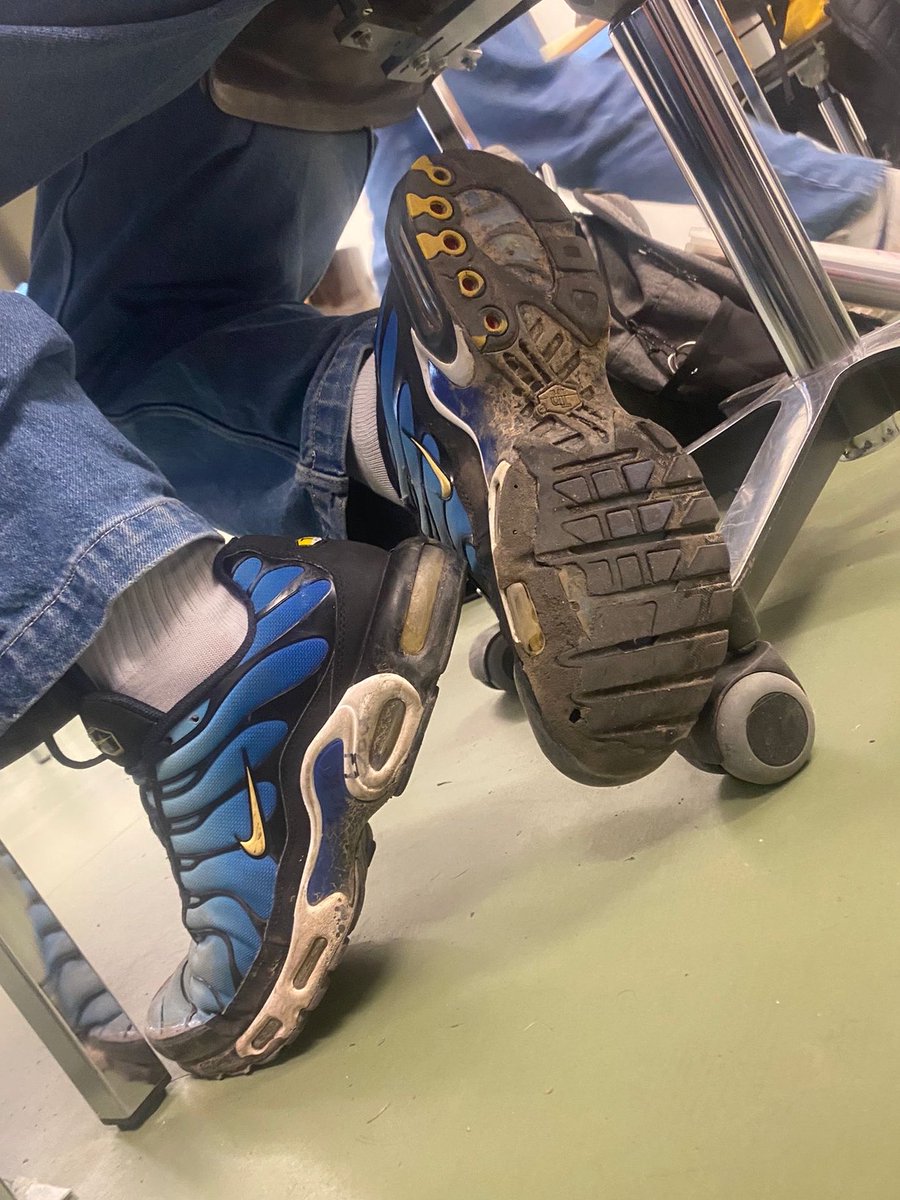 crusherteams's tweet photo. #fuckedtn #trashednike #trashedshoes #trashedtn #workshoes #likmynikes #kissmyairs https://t.co/S8UGCl2uSy