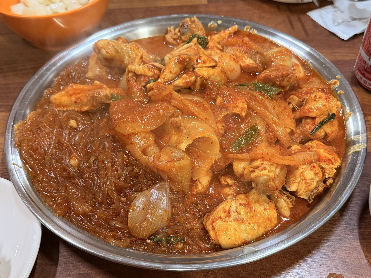 _mango82's tweet photo. 닭두루치기 켄터키치킨
노포 맛집이 좋다 ... 🥹 https://t.co/ksuOtCRDng