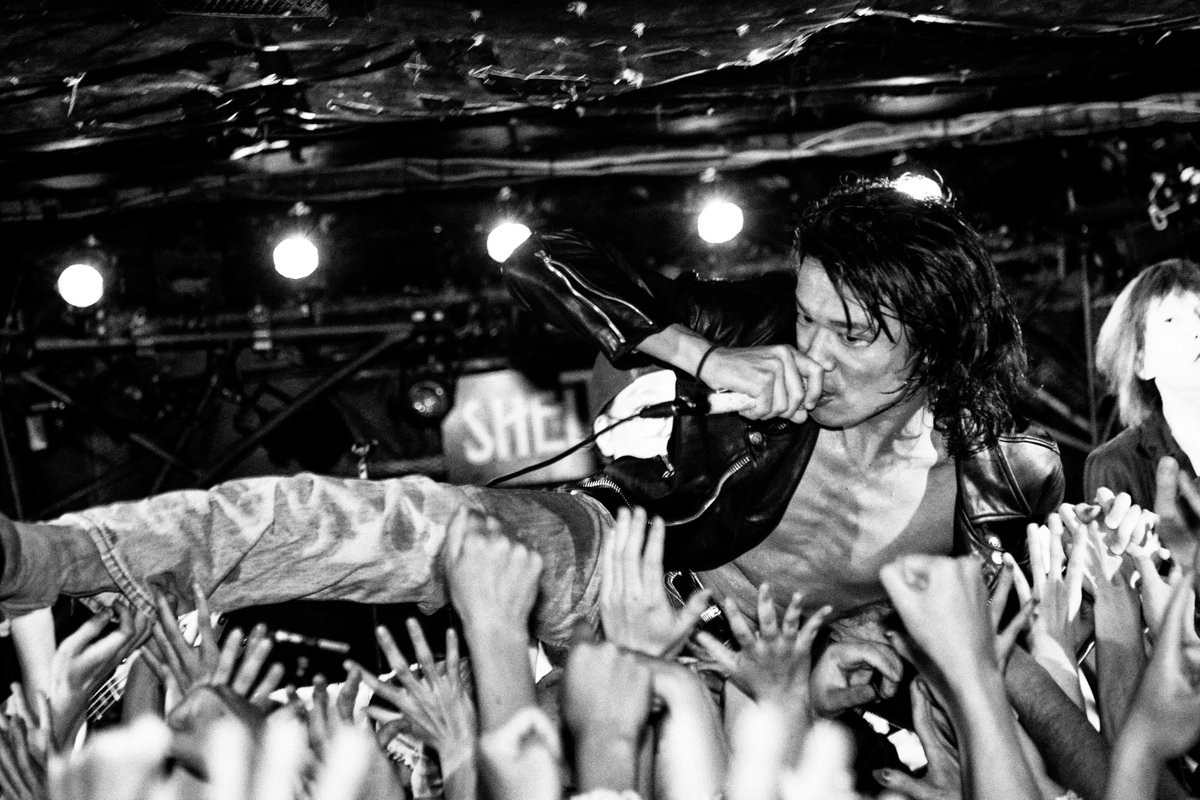 【期間限定公開】

a flood of circle 20周年記念
LIVE AT 下北沢 SHELTER
youtube.com/live/8_A9fuN0C…
※〜5/31(日)までの公開

#フラッド
#AFOC20th
#AFOC日本武道館