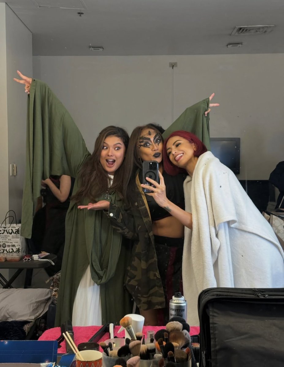 rubyxxliu's tweet photo. hays mamimiss ko talaga ang fire nation fam natin 🔥

 #SanggreIvoLiveEncantadia https://t.co/ZSlRq4NVQU