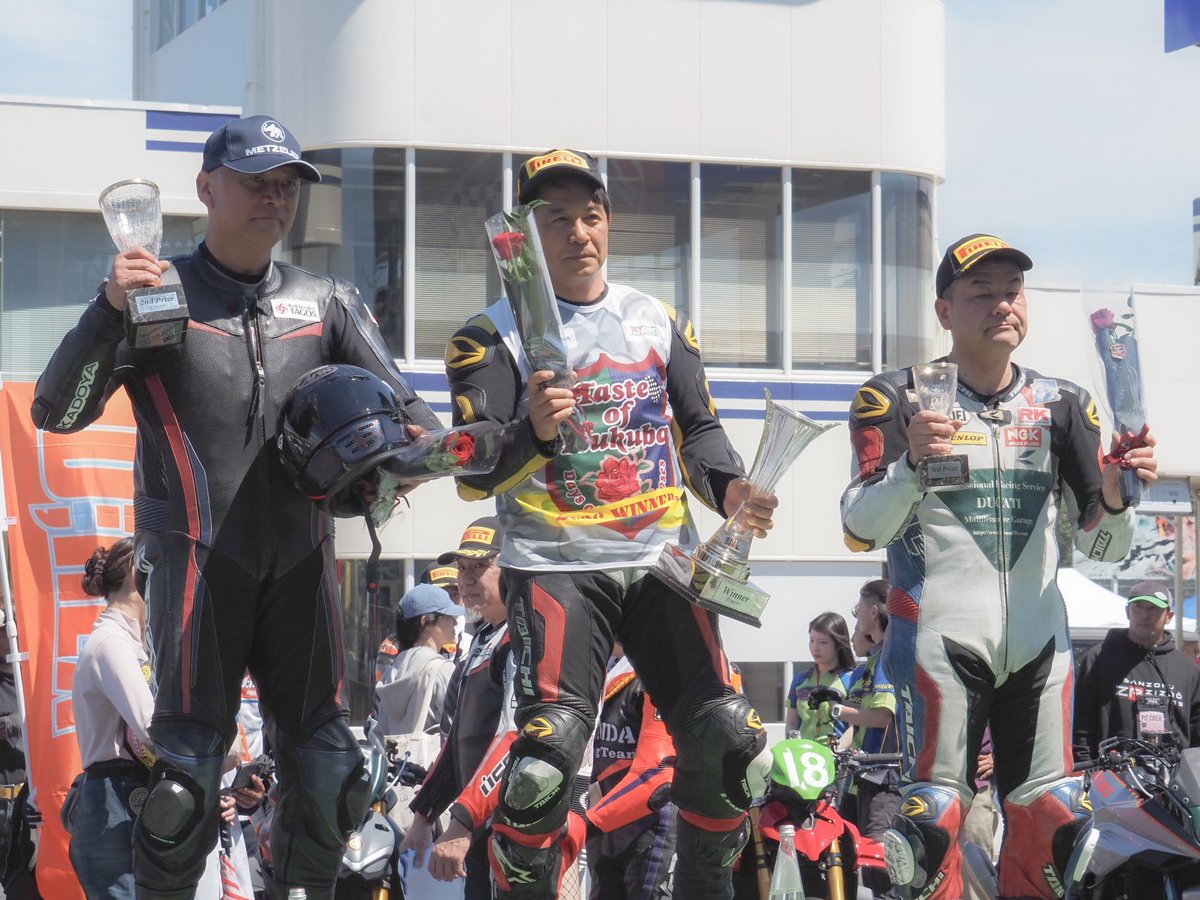 ActiveJapan_TW's tweet photo. ZERO-3クラス決勝ではGSX-R750深野選手・チームKADOYA with TAGOSが見事2位表彰台😆🎉 おめでとうございます👏👏👏
#テイストオブツクバ
#ACTIVE
#GALESPEED
#HYPERPRO
#QSTARZ https://t.co/oJUGNuYCMQ