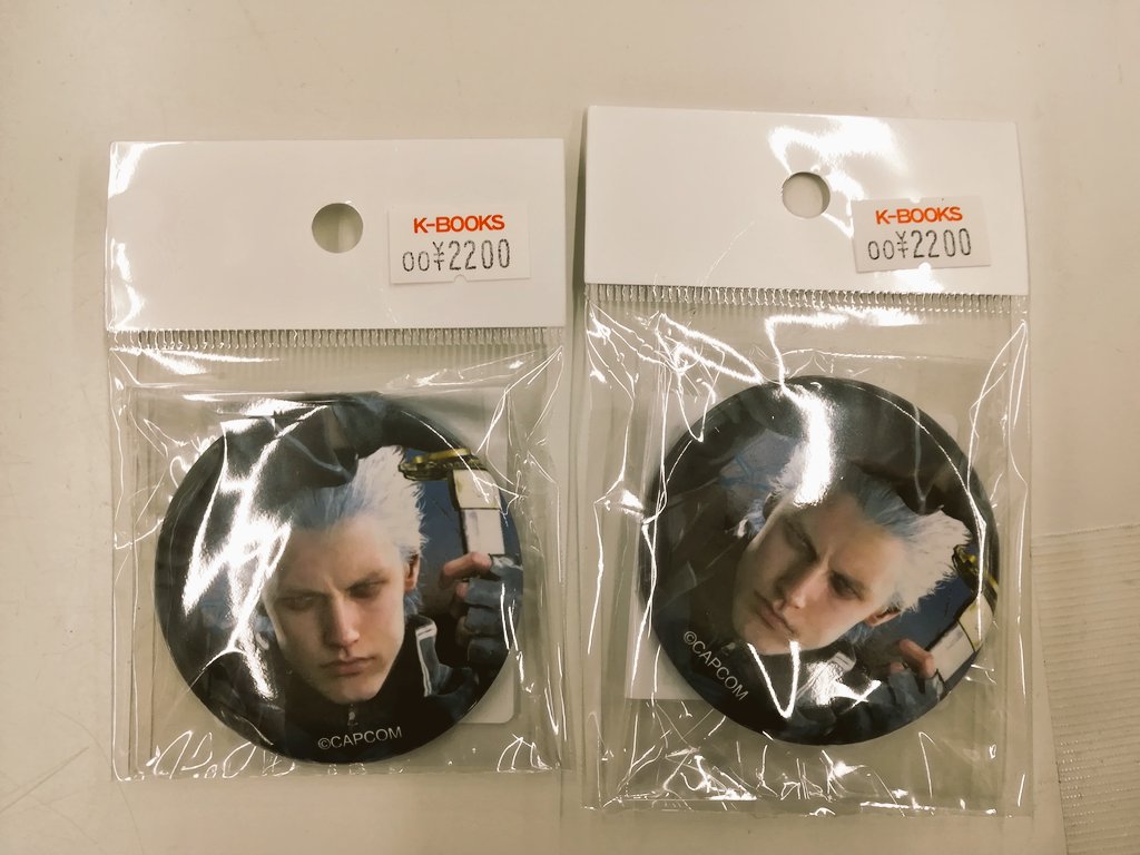 デビルメイクライ バージル 缶バッジ カプコンバー 入荷情報】 デビルメイクライ バージル カプくじ 缶バッジ 入荷しま