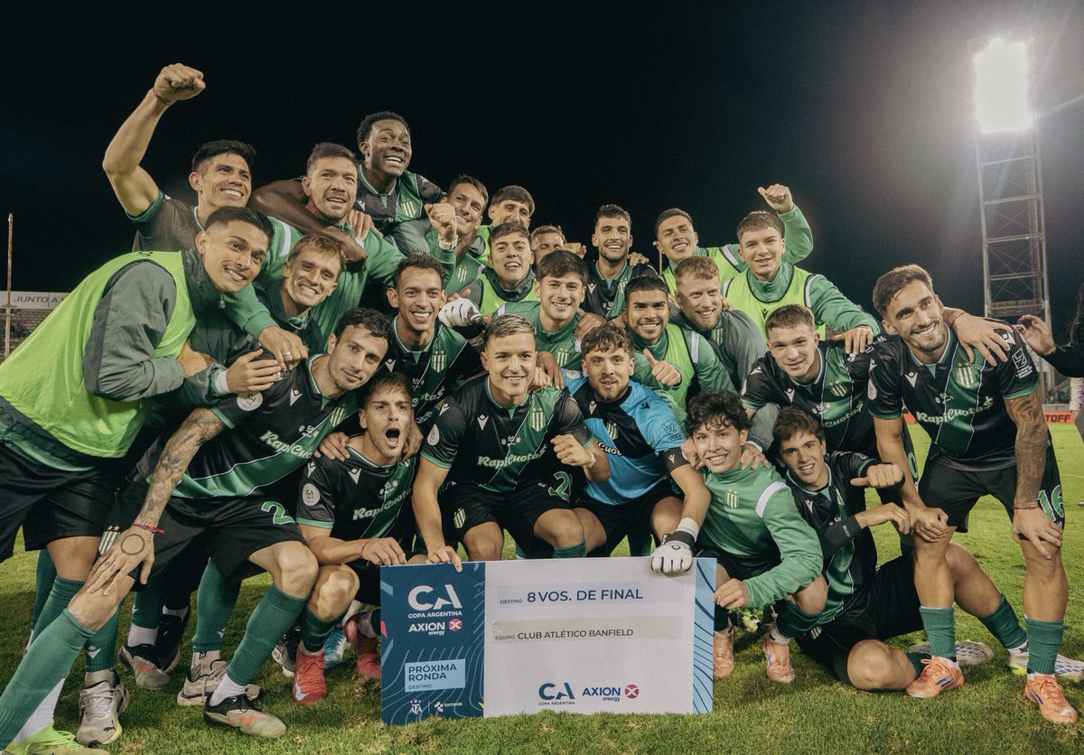 🇳🇬| Que contento me pone este triunfo.
Algun día la fortuna tenía que caer para este lado y fue lindo que sea hoy.

Es lindo ganar, más sabiendo lo que este plantel de #Banfield lucha y busca.
Fue injusto lo que nos tocó padecer.

Ganamos nosotros, perdieron los Anti Banfield.