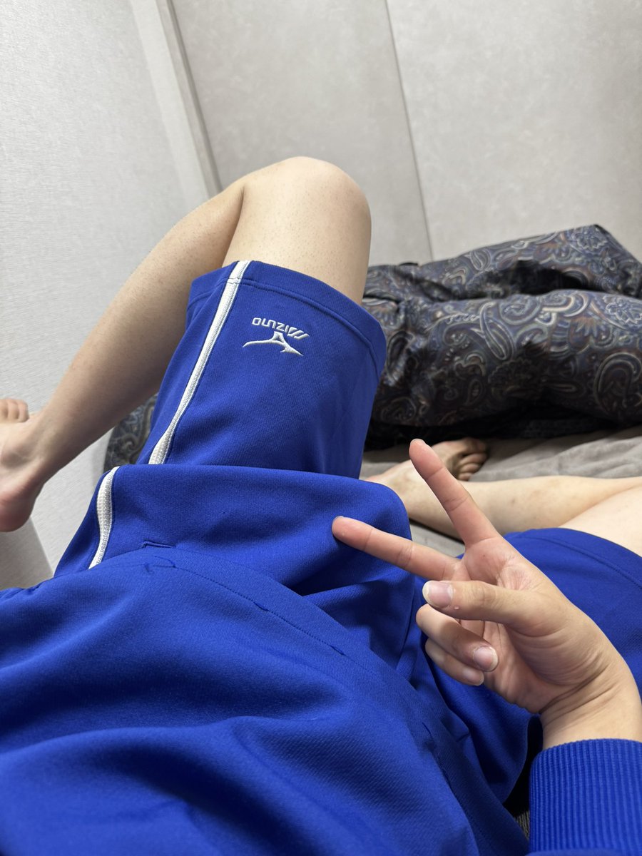 horu0xqy's tweet photo. 新しい体操服届いた笑
これで、お漏らししてもいい？

東京か神奈川の人、夜なら一緒に出来るよ https://t.co/8P1iqkiZGC