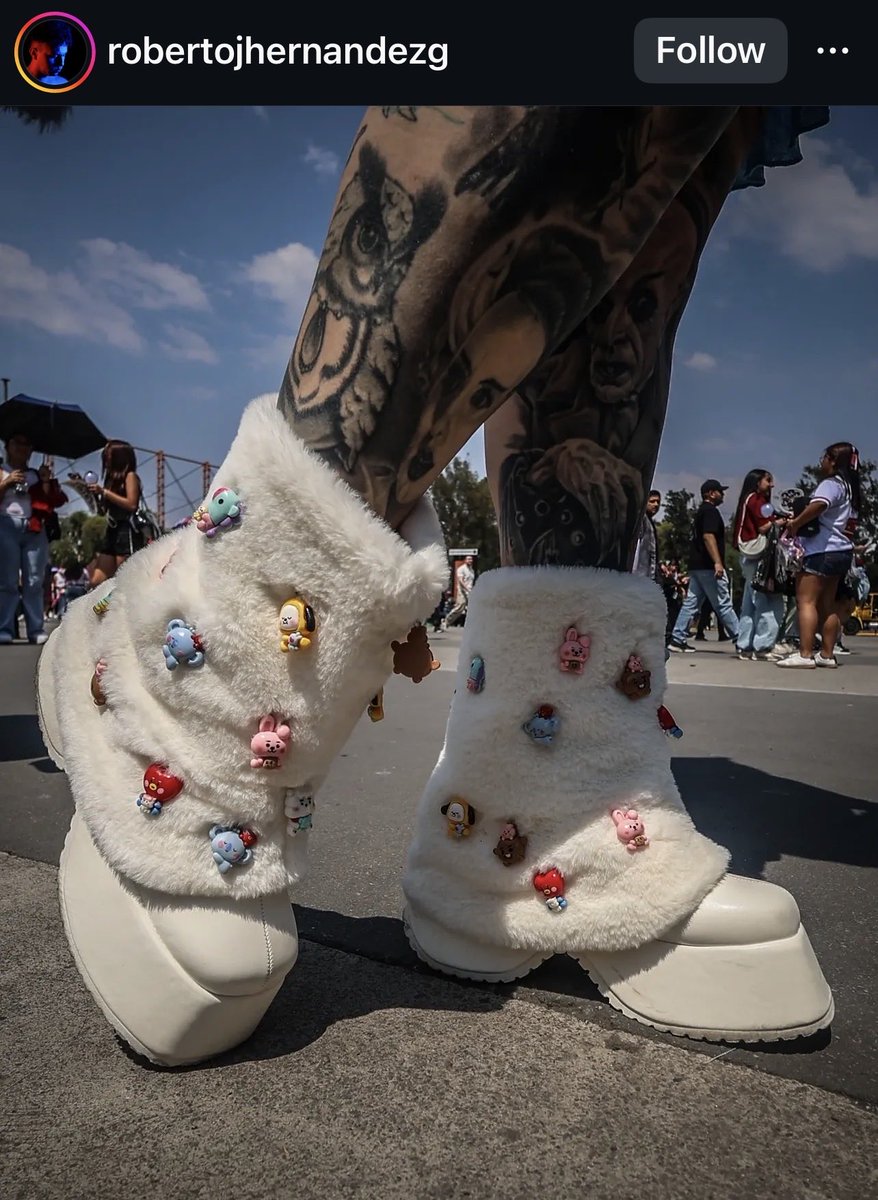 alwaysborahae's tweet photo. Photographer posted lots of cute concert fits on his IG.  These are just a few. 

https://t.co/pTPV6SlA7T https://t.co/eJHLje3emd