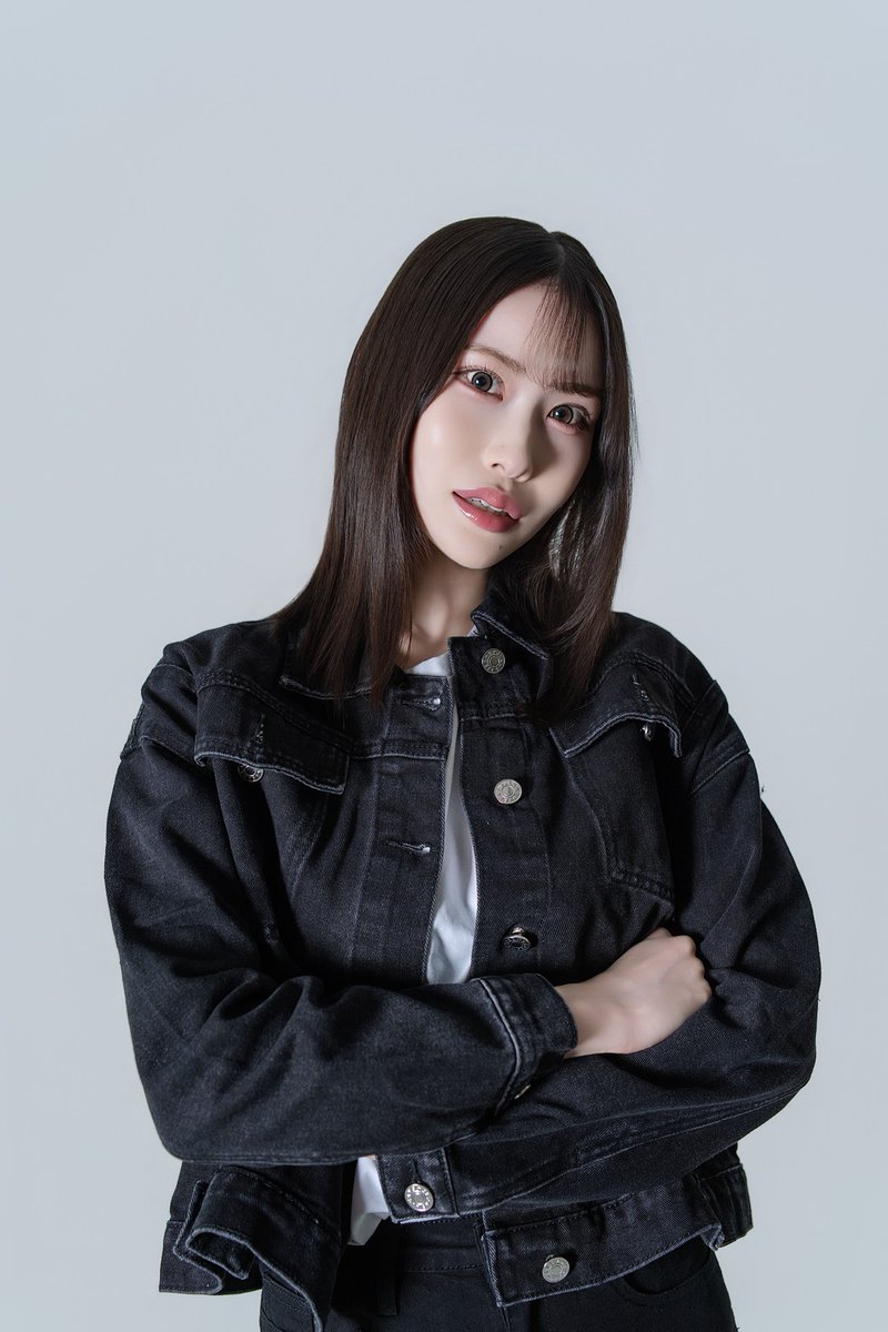Lily tweet media