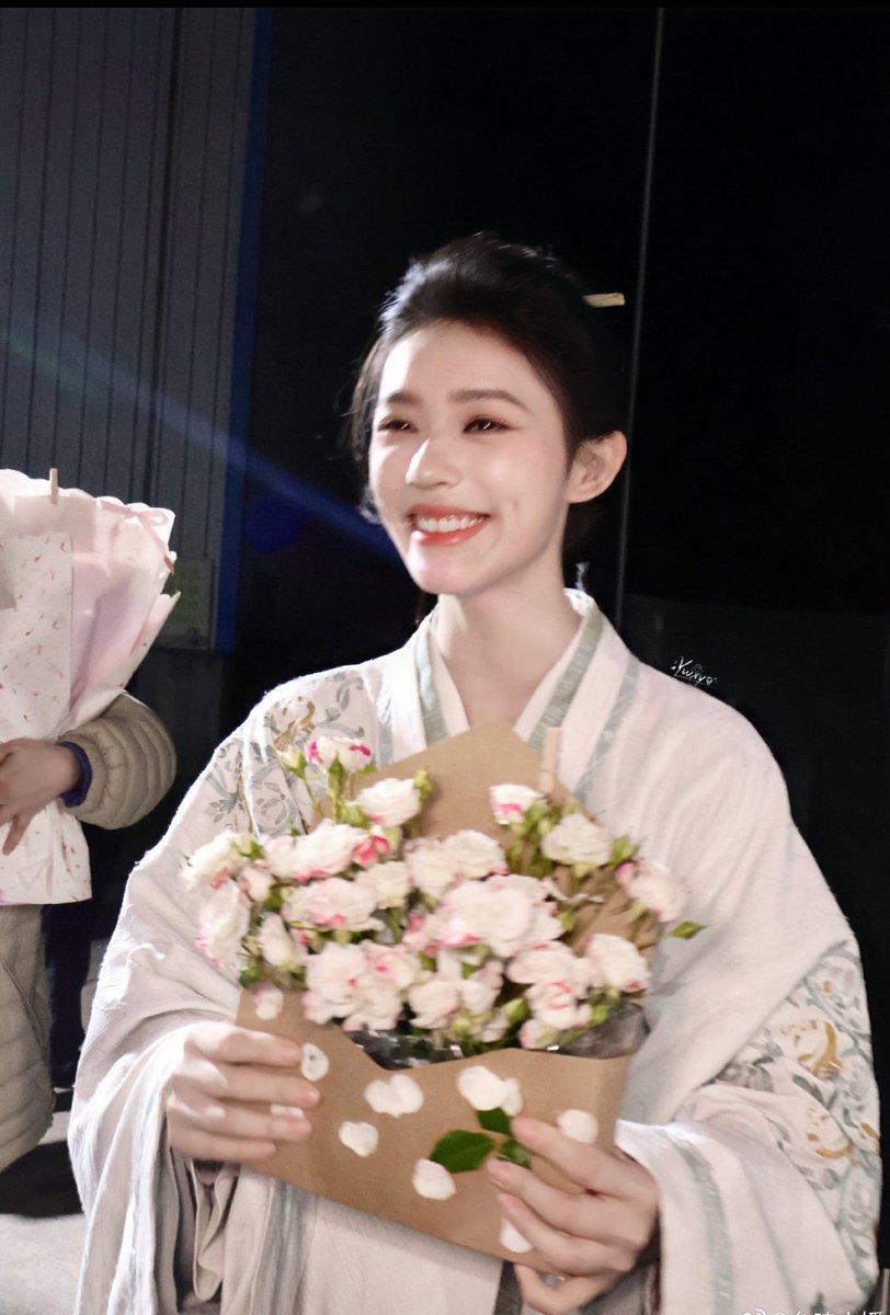 CdramaBloom's tweet photo. Tencent costume romance drama #TheRoadtoGlory starring #ZhangLinghe #LinYun has wrapped up filming. https://t.co/6htlg4QuWg