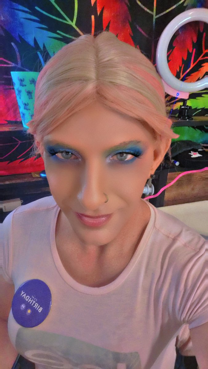 Tiffani Haze tweet media