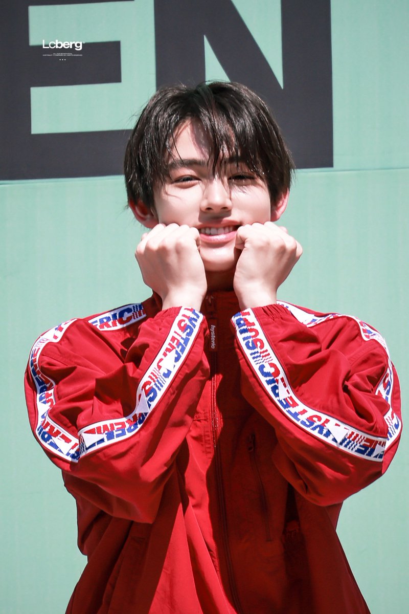 Lcbergsh's tweet photo. 260509 MINI FAN MEETING 

#코르티스 #CORTIS #성현 #SEONGHYEON https://t.co/V4a6qyhmtt