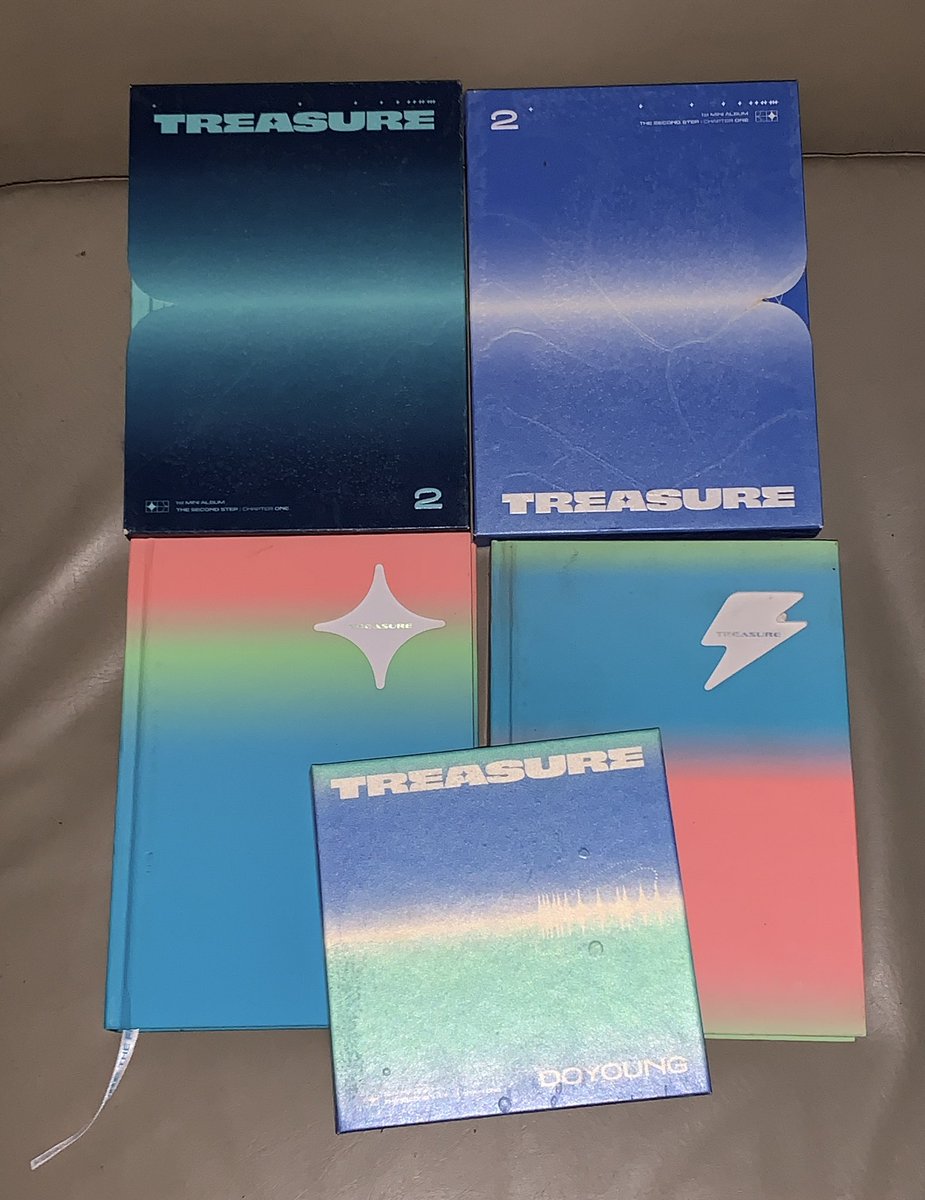 mshonniee's tweet photo. ‼️WTS LFB TREASURE PHOTO CARD AND UNSEALED TREASURE ALBUMS‼️

bilhin n'yo na tong mga bentables na to. decluttering yan s'ya 

MOP: CashG 💵
MOD: jnt 🚚

Help RT poooo!!! https://t.co/cCcnIcVYCs