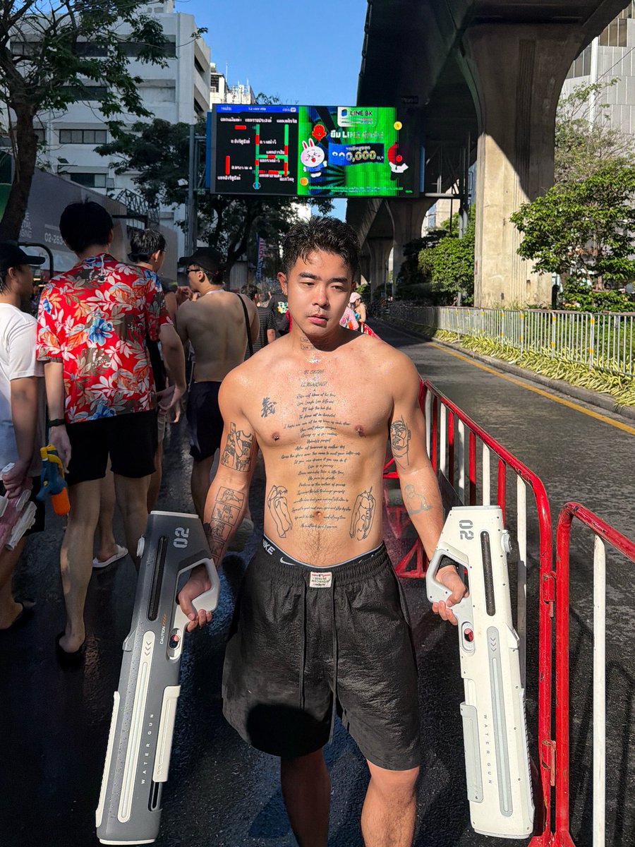一丞 tweet media