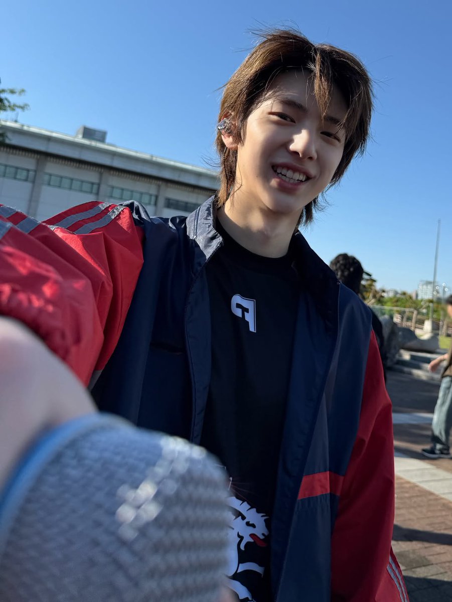 星星 tweet media