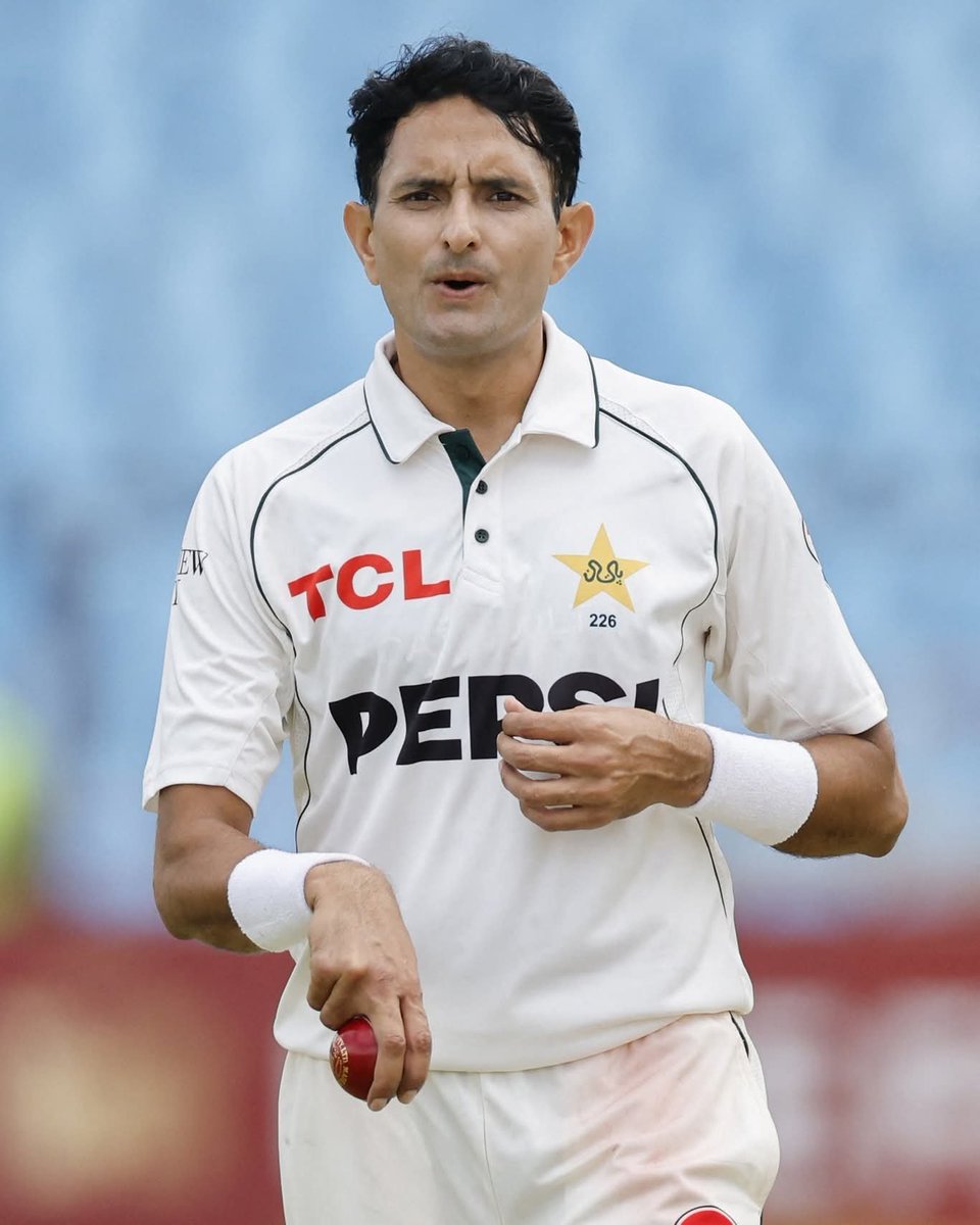 i_zaibi_07's tweet photo. 🚨 Finally a breakthrough!
Thank you Muhammad Abbas!
At least this guy has Perfect line and length, knocks over Liton Das!
Bangladesh are 5 down now.
#PakvBan #MuhammadAbbas #PakistanCricket https://t.co/smU5Qi07el