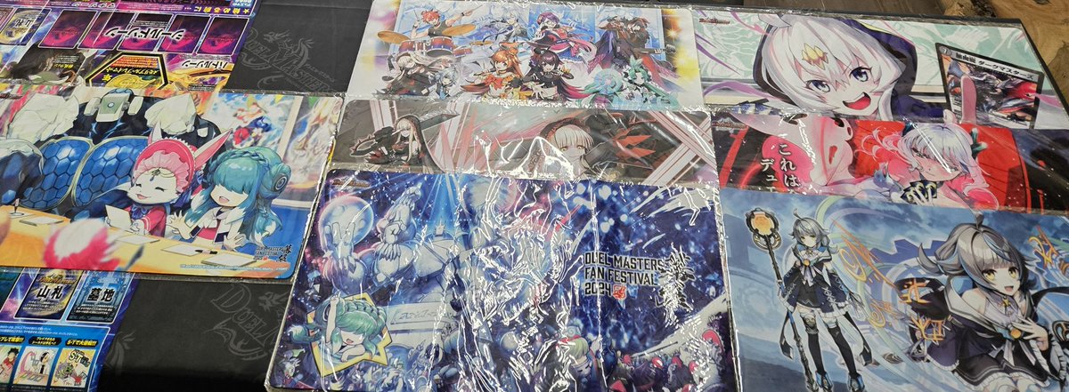 ただいま買取させていただきました、7枚のプレイマットになります