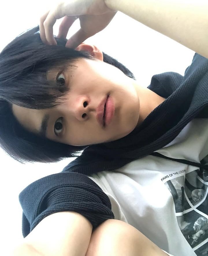 Yoon Ho tweet media