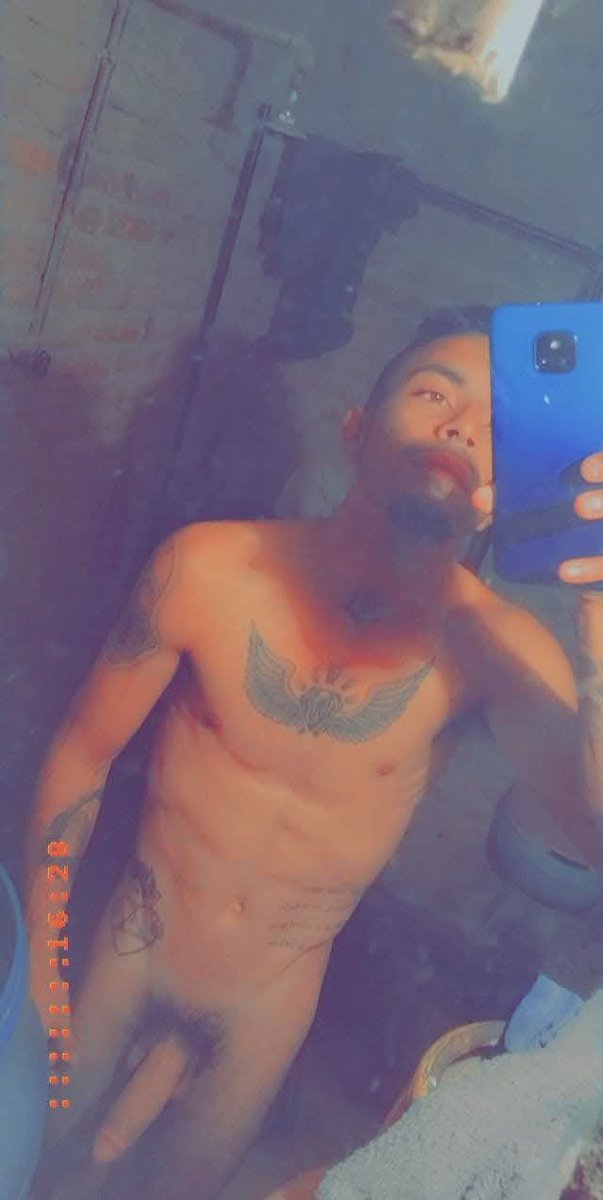 MexHomeless's tweet photo. Chacal flaquito pero bien vergon RT para más #flaco #gay #hetero #curioso https://t.co/GQE5PHwwJ5