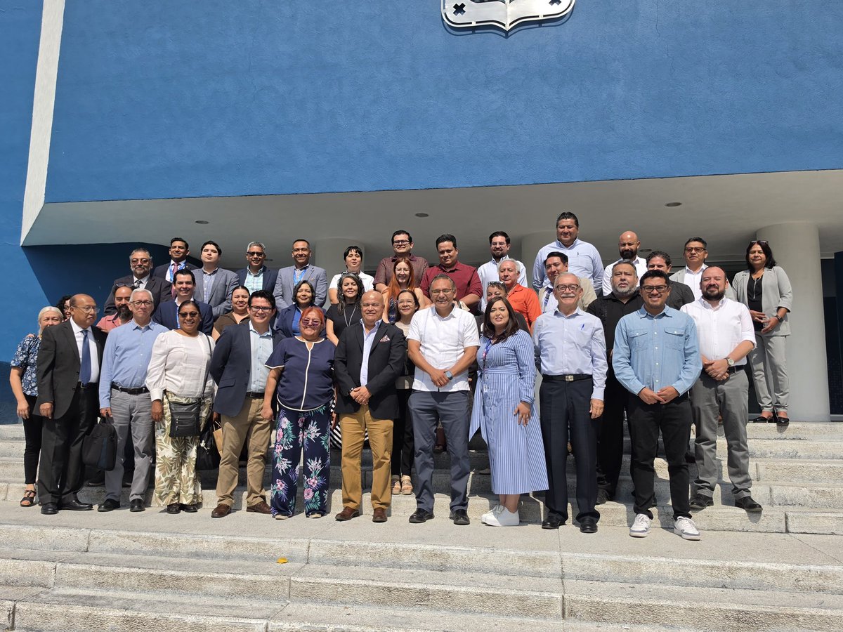 udegcucei's tweet photo. 🎓📑 Hoy se realizó la clausura del proceso de acreditación de las carreras de:
1️⃣ Ing. Robótica
2️⃣ Ing. Biomédica
3️⃣ Ing. Alimentos y Biotecnología
4️⃣ Ing. Civil
5️⃣ Ing. Industrial
6️⃣ Ing. Mecánica Eléctrica
Ante el organismo acreditador #CACEI. ✅✨ https://t.co/WEa4dTfRB9