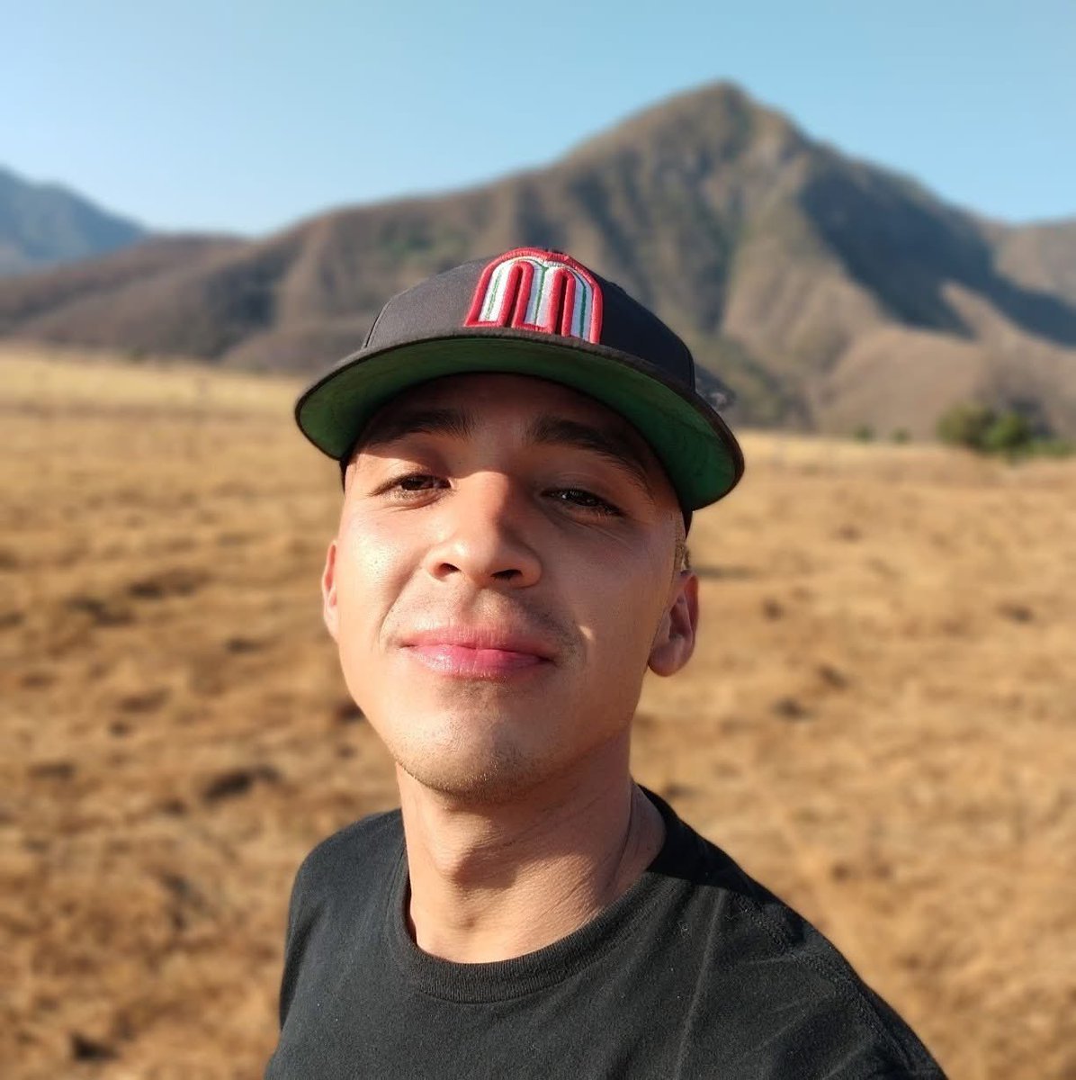 MexHomeless's tweet photo. Este chacal la tiene bien rica quieres ver como se viene RT para más #chacal #gay #hetero #curioso https://t.co/27eo8TkWTe