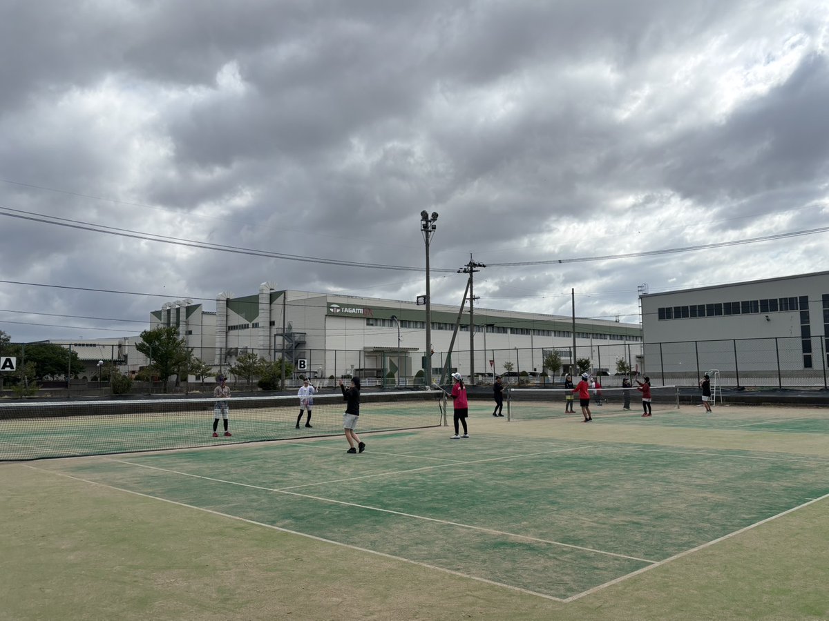 Jr74825217's tweet photo. 今日と明日は「第５４回石川県小学生ソフトテニス選手権大会」です！

夏の全小予選ではなくなったけど、伝統ある大会を心をこめて戦いたいです😌

粟生はよくある自主練でした（笑） https://t.co/ggUl8cnlIz